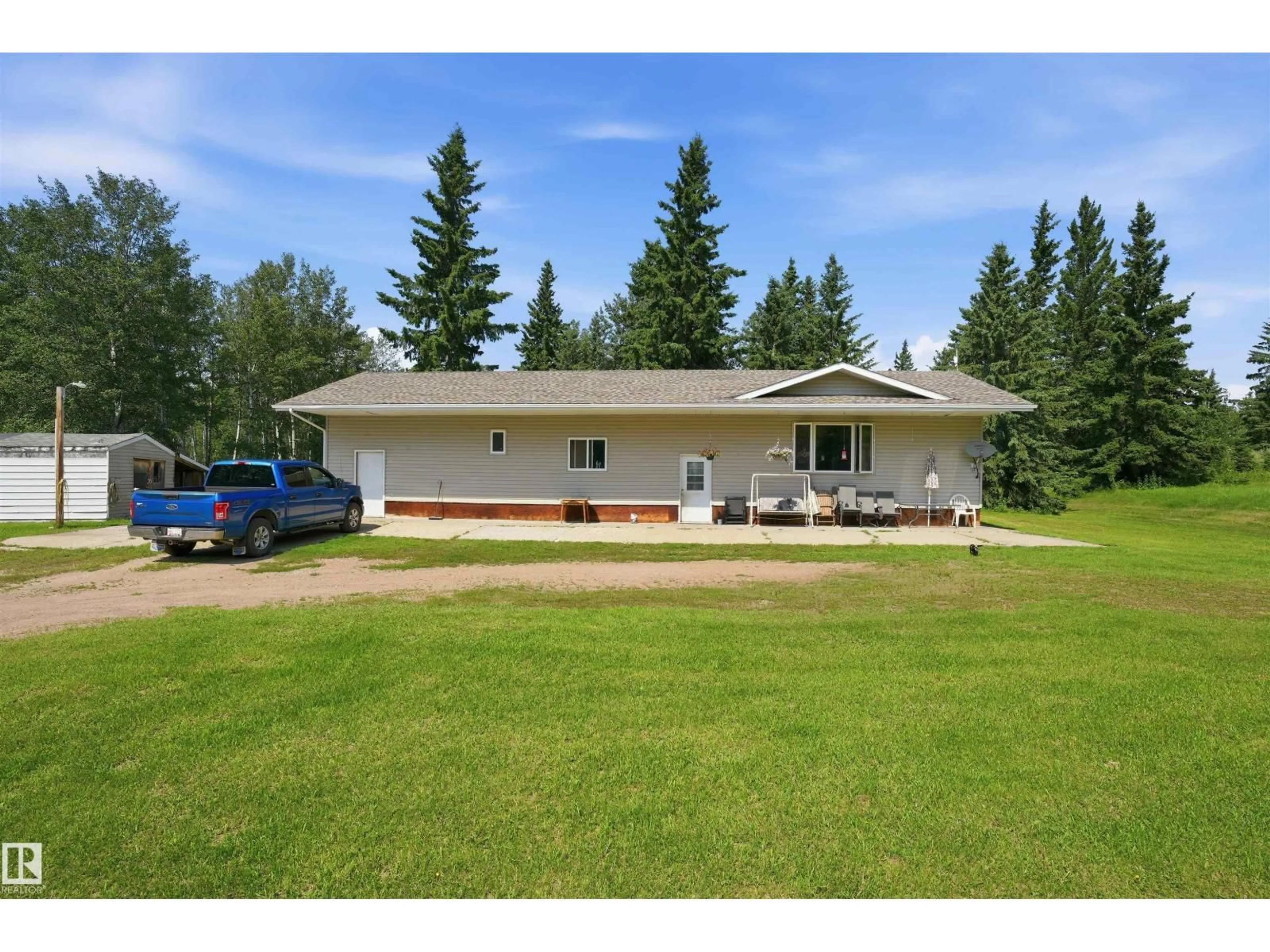 A pic from outside/outdoor area/front of a property/back of a property/a pic from drone, unknown for 60104 RGE ROAD 240A, Rural Westlock County Alberta T0G0P0