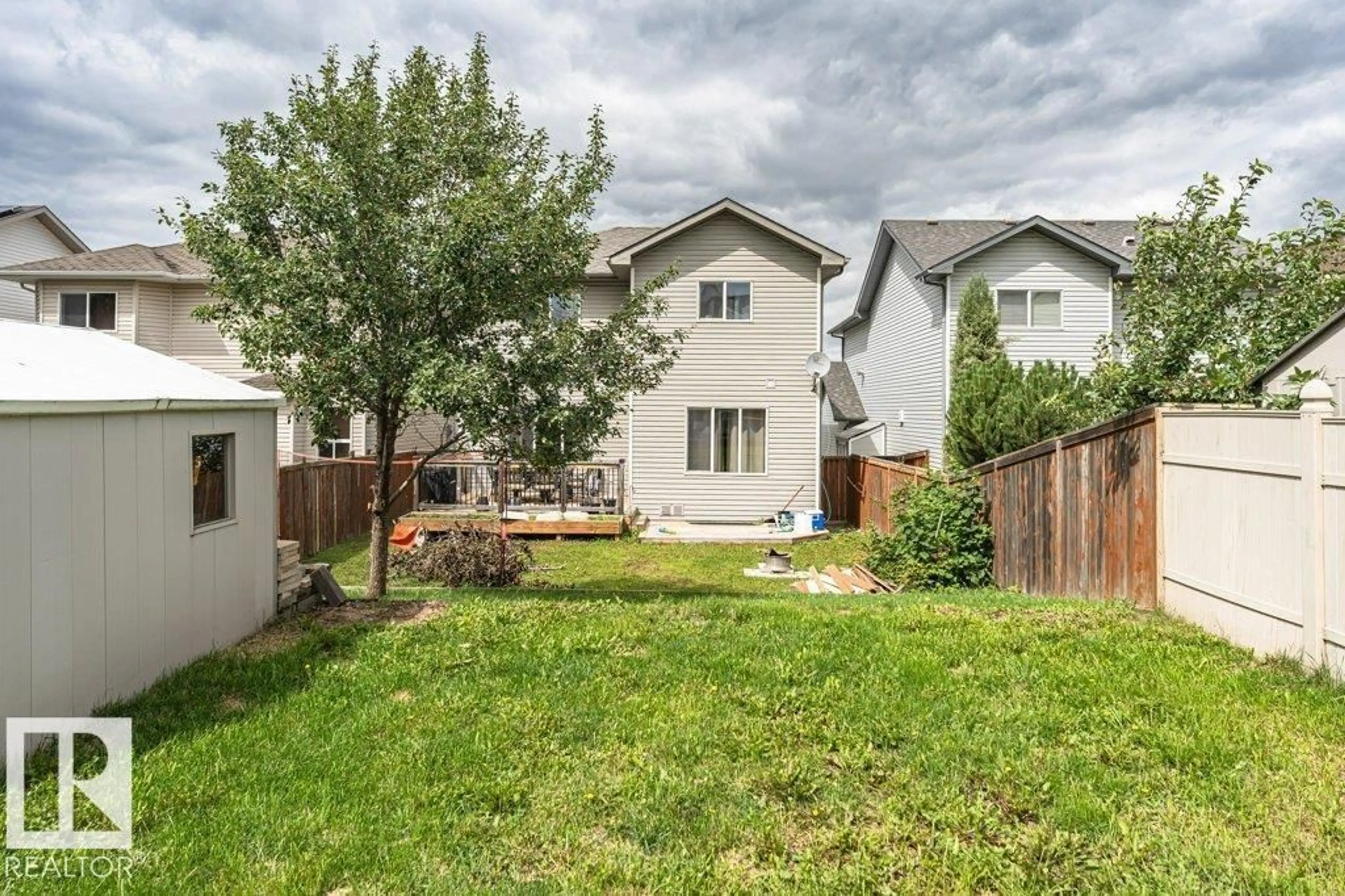 A pic from outside/outdoor area/front of a property/back of a property/a pic from drone, street for 177 WOODBEND WY, Fort Saskatchewan Alberta T8L4S4