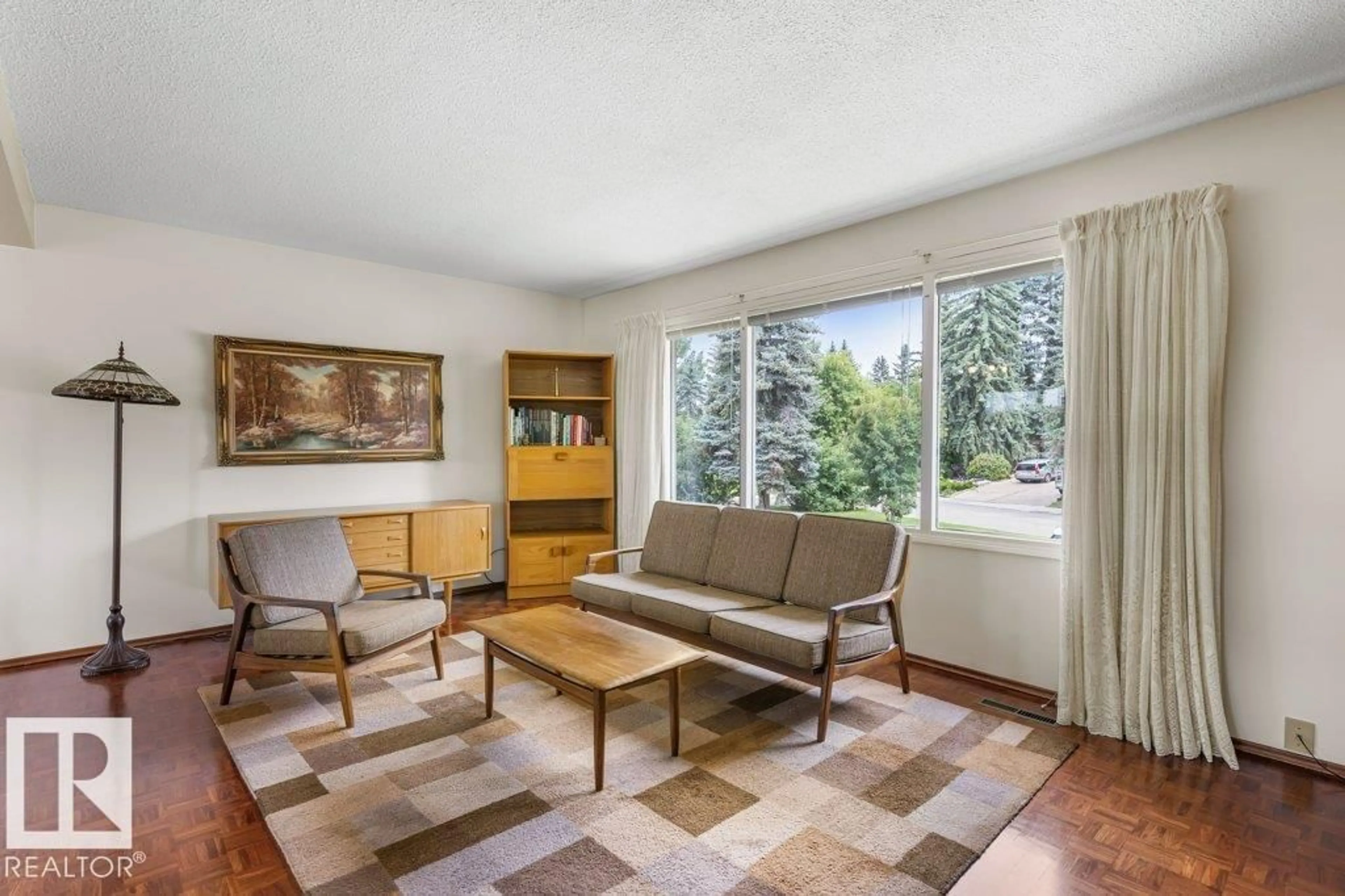 Living room with furniture, unknown for 10 SCARBORO PL, St. Albert Alberta T8N0H8