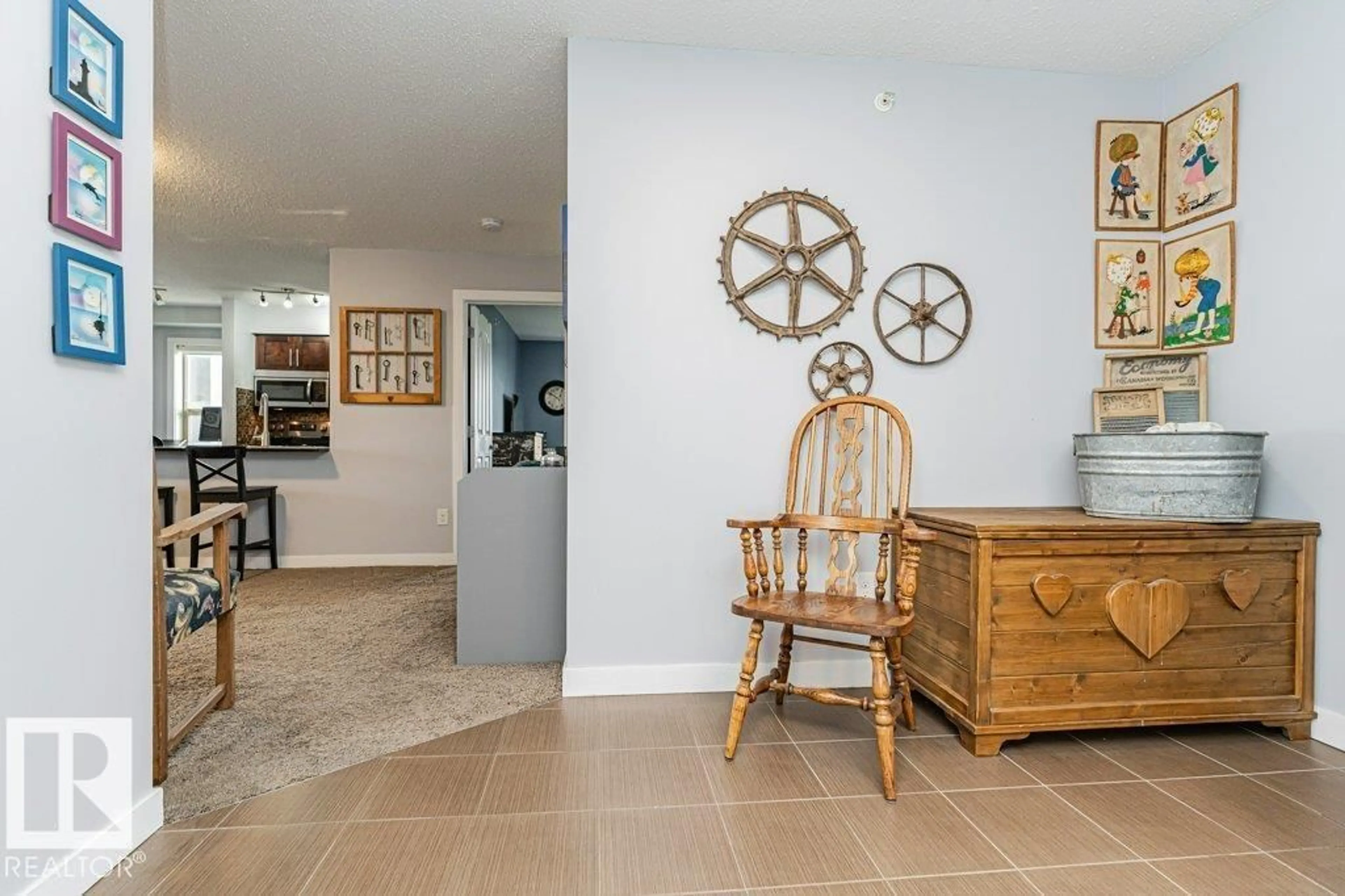 Indoor entryway for #402 - 270 MCCONACHIE DR, Edmonton Alberta T5Y3N4