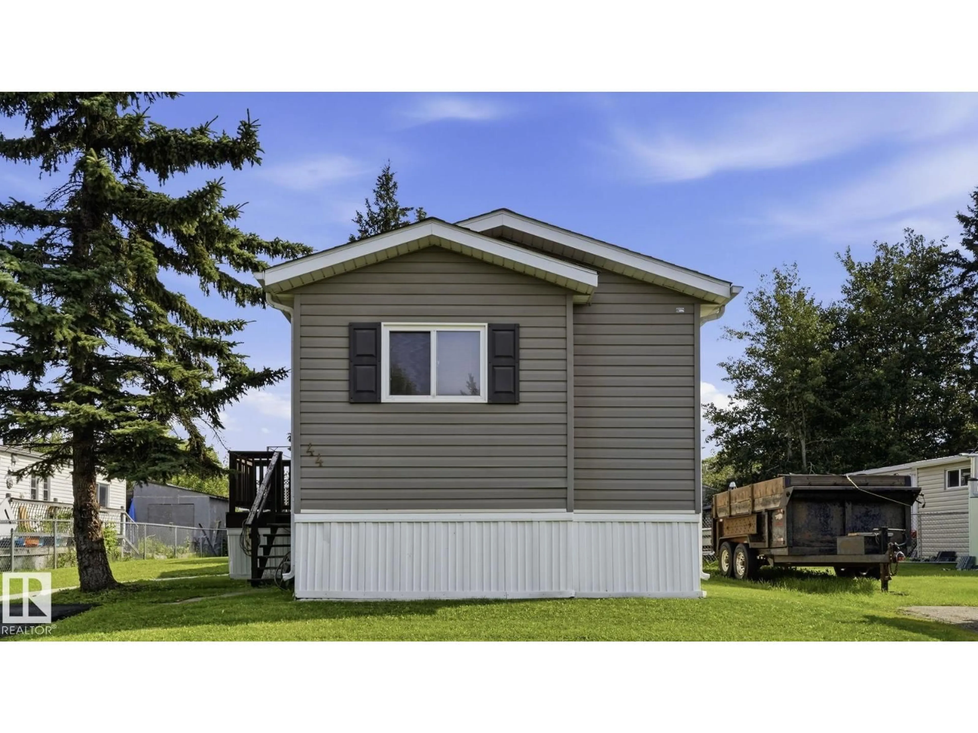 Home with vinyl exterior material, street for NW - 44 KEYHOLE CR, Edmonton Alberta T6P1B7