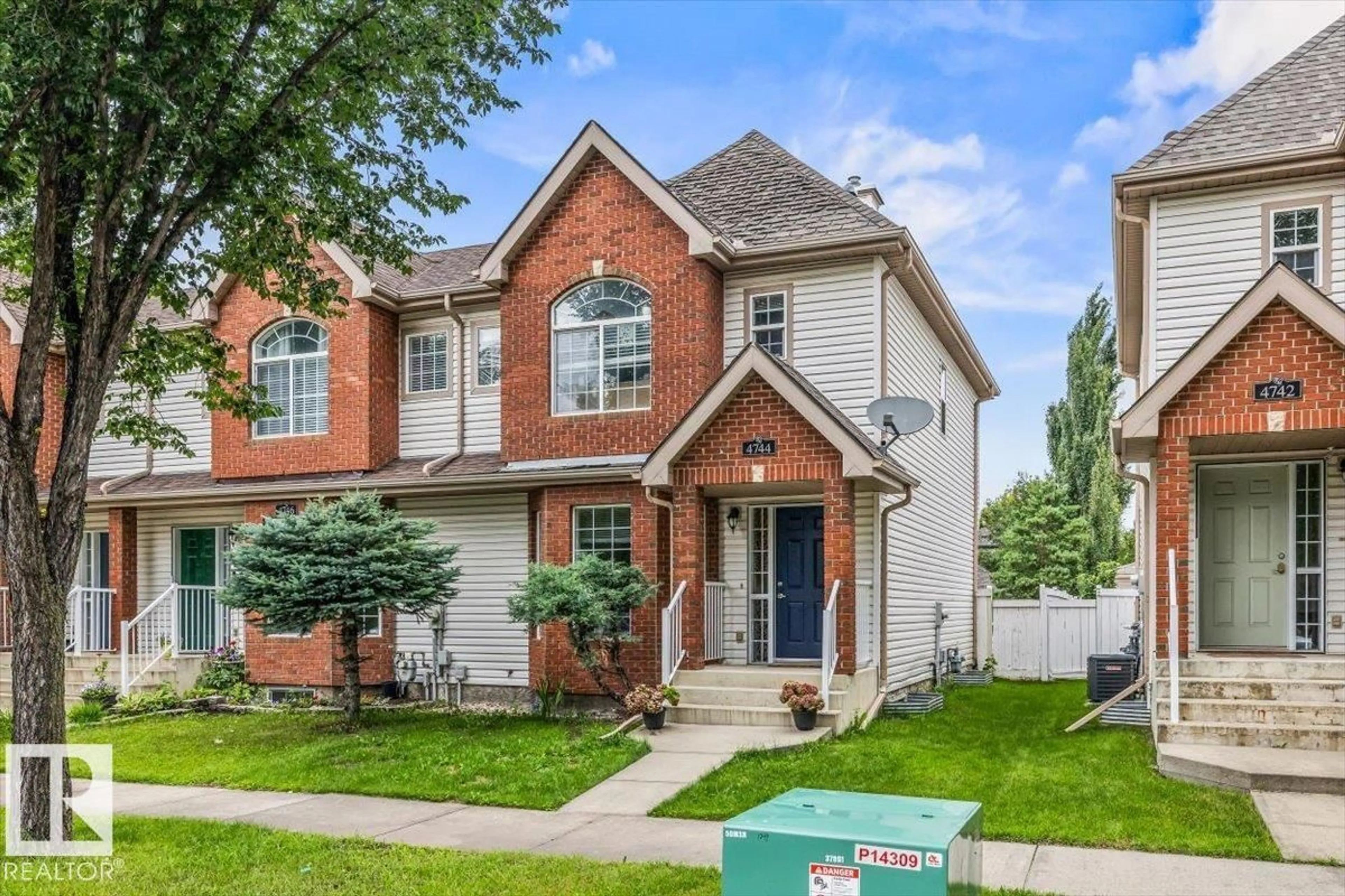 Home with brick exterior material, street for 4744 TERWILLEGAR CM, Edmonton Alberta T6R3H6