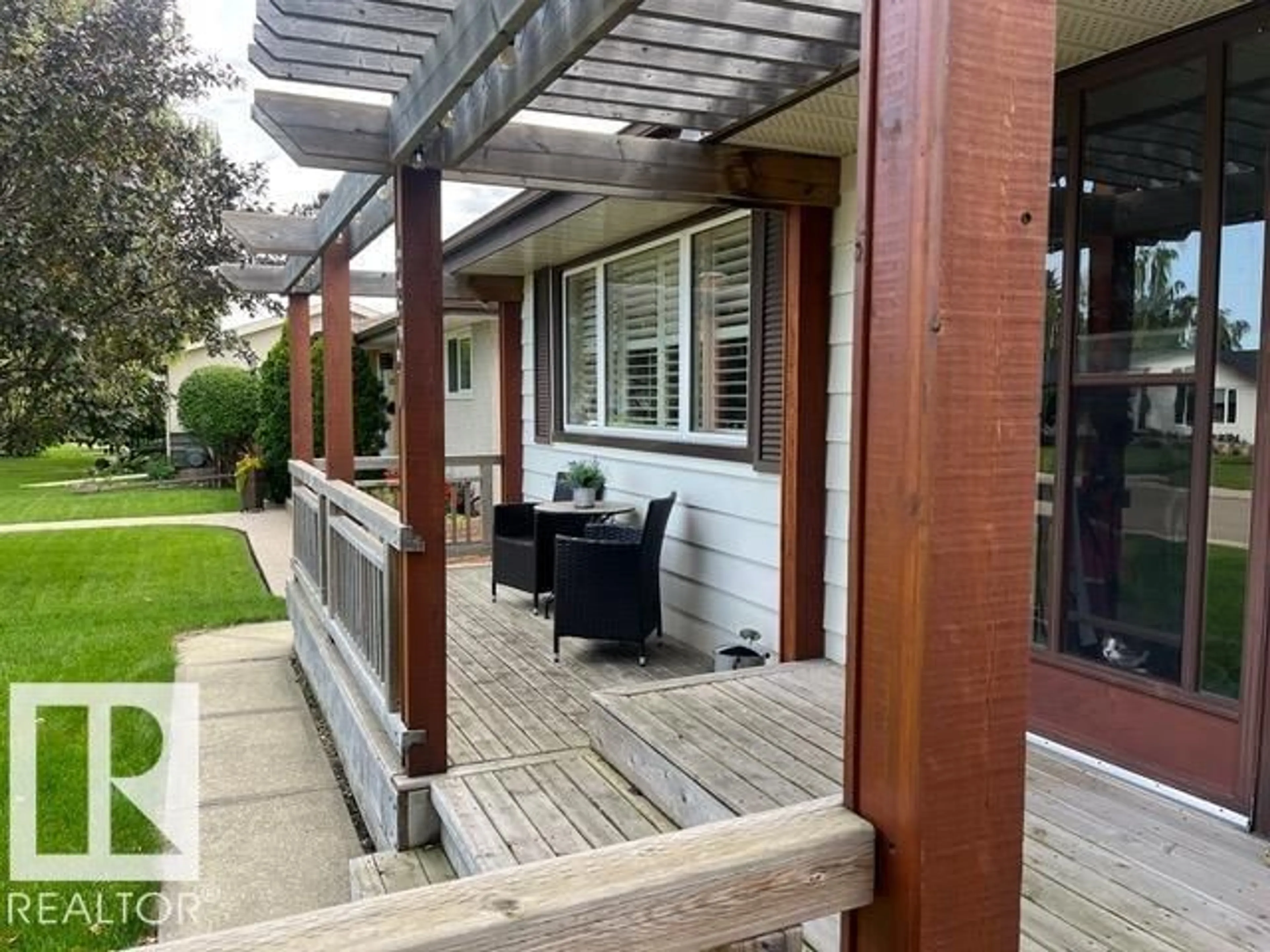Patio, street for 6307 92A AV, Edmonton Alberta T6B0T5