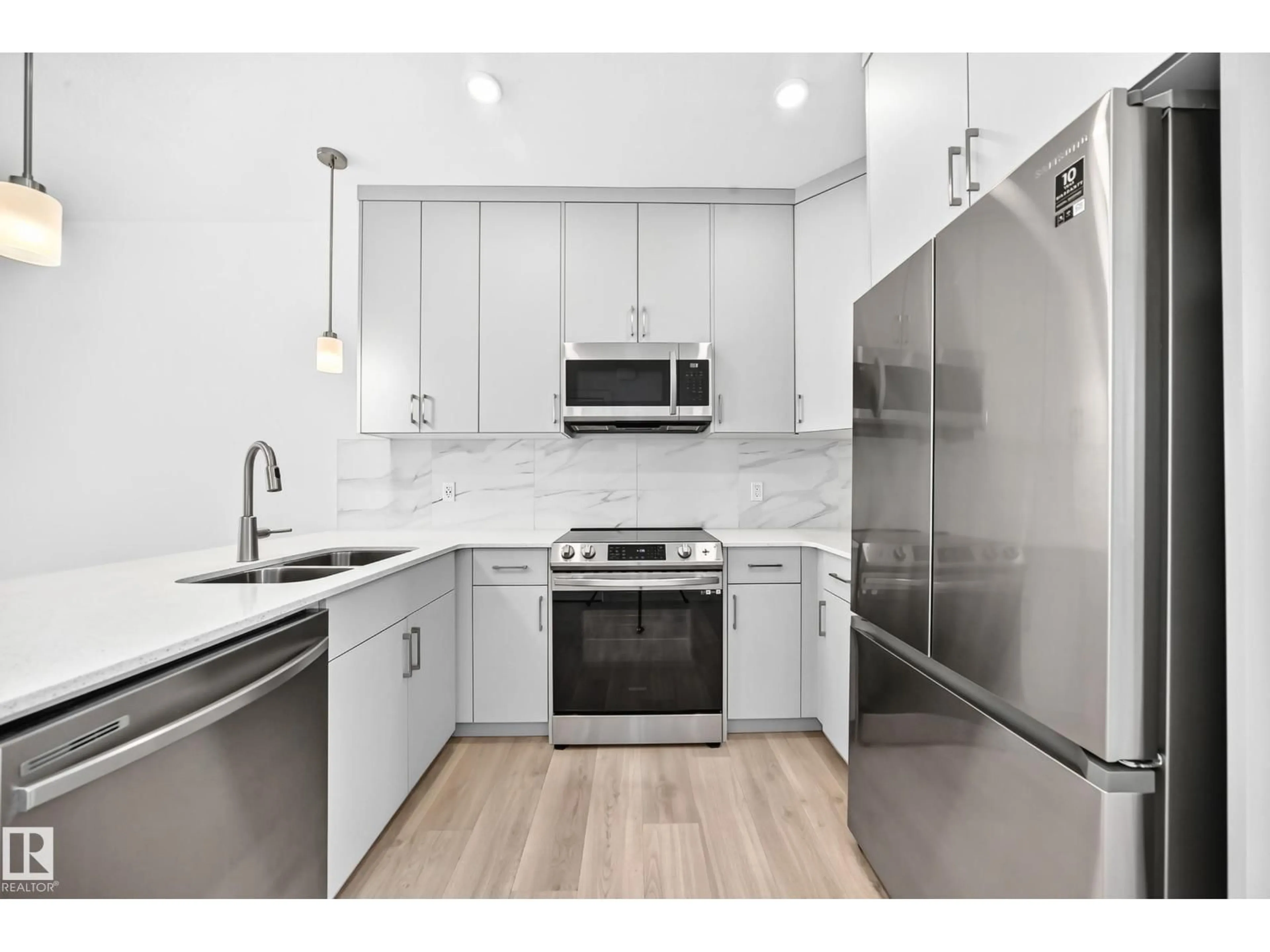 Standard kitchen, unknown for 3816 CHRUSTAWKA PL, Edmonton Alberta T6W4M9