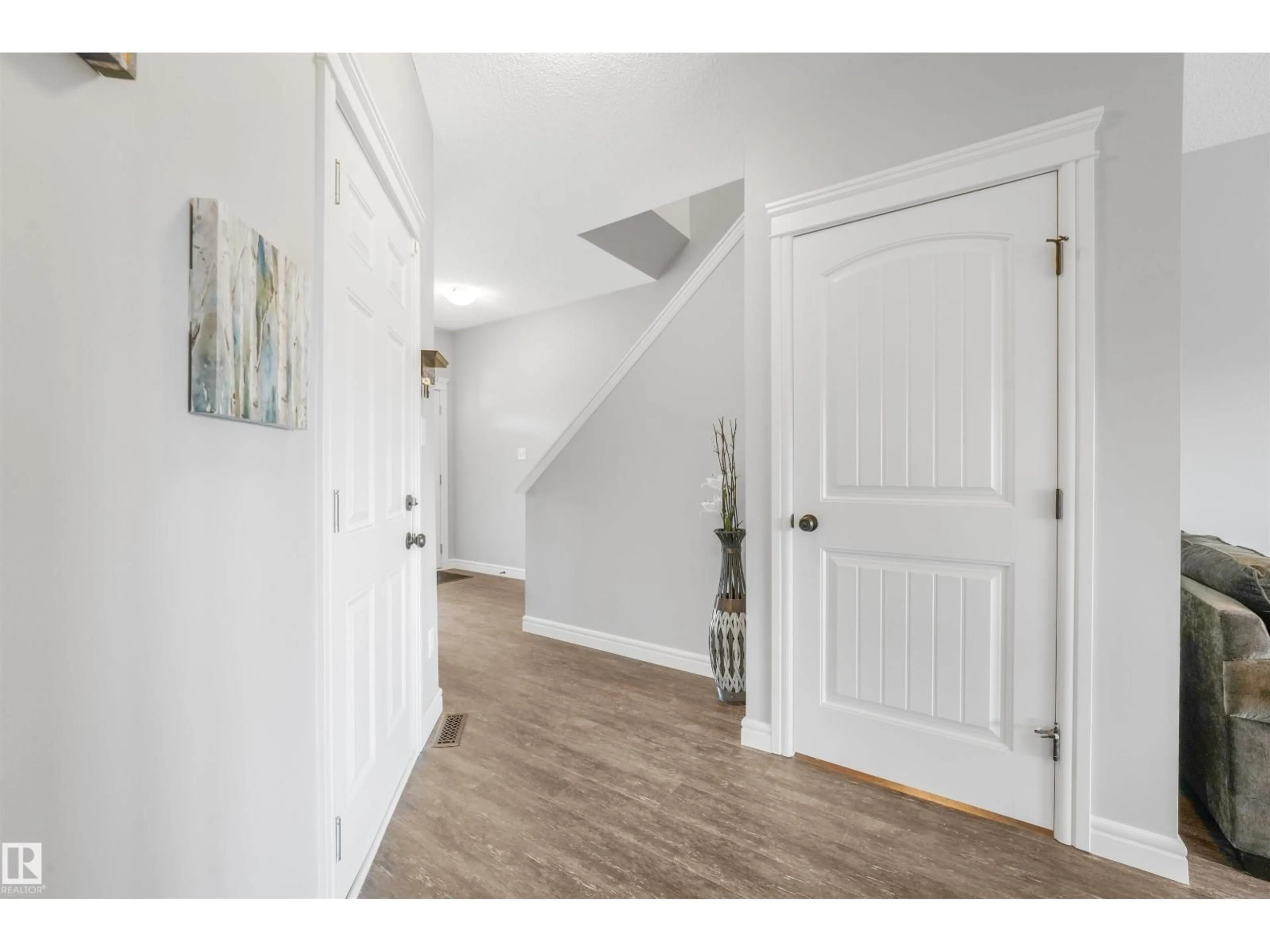 Indoor entryway for NW - 17107 38 ST, Edmonton Alberta T5Y3R8