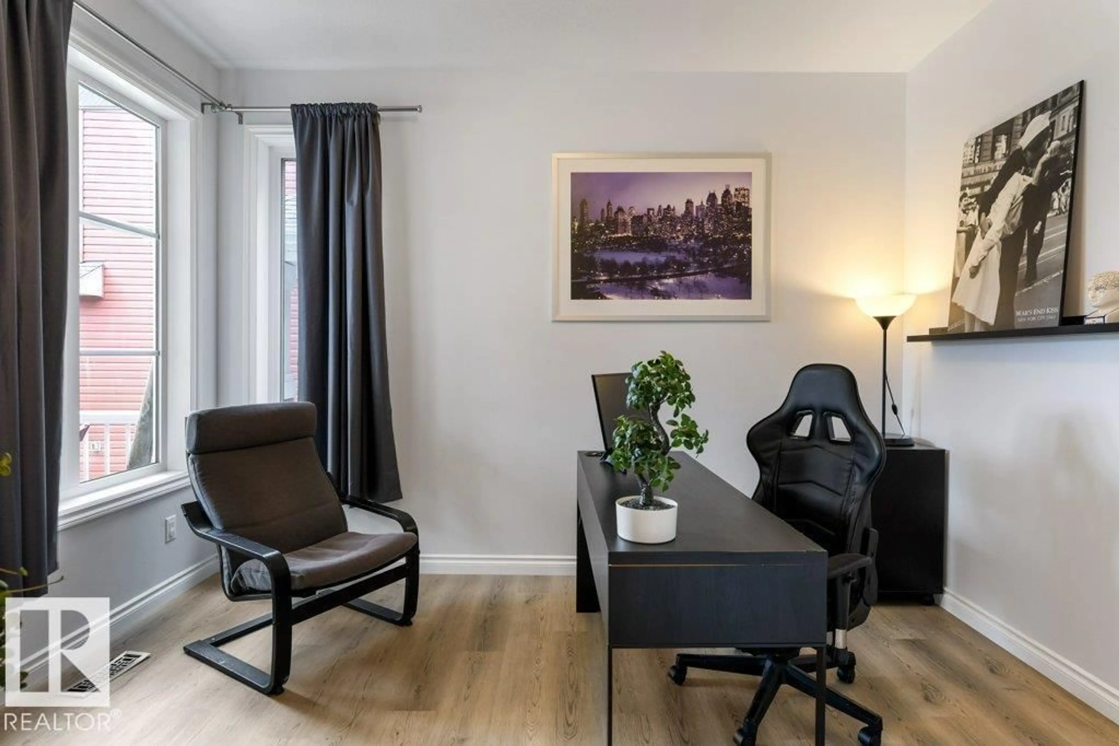 A pic of a room for 2335 SPARROW CR, Edmonton Alberta T5S0G8