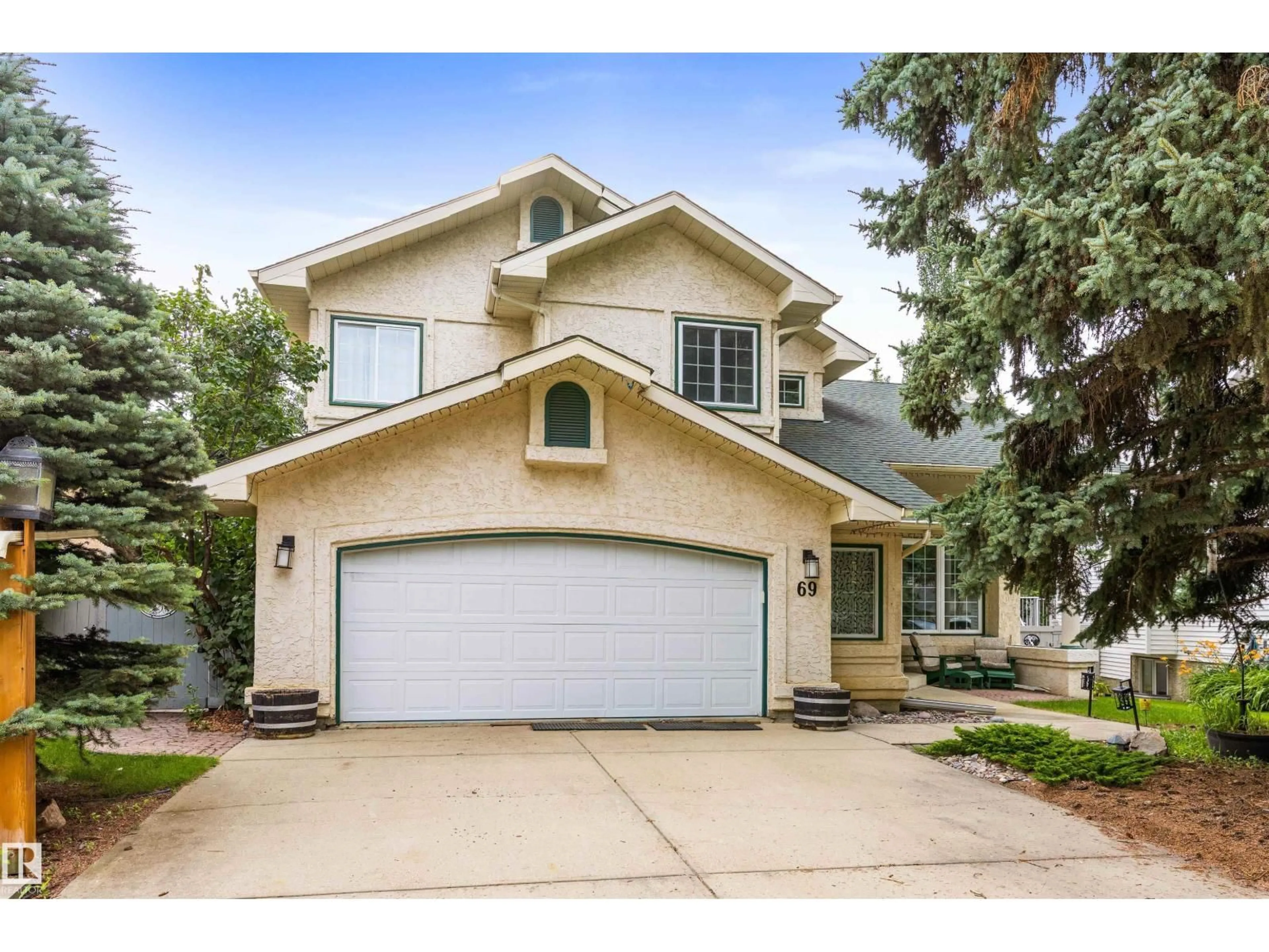 Home with vinyl exterior material, street for 69 HARWOOD DR, St. Albert Alberta T8N5V4