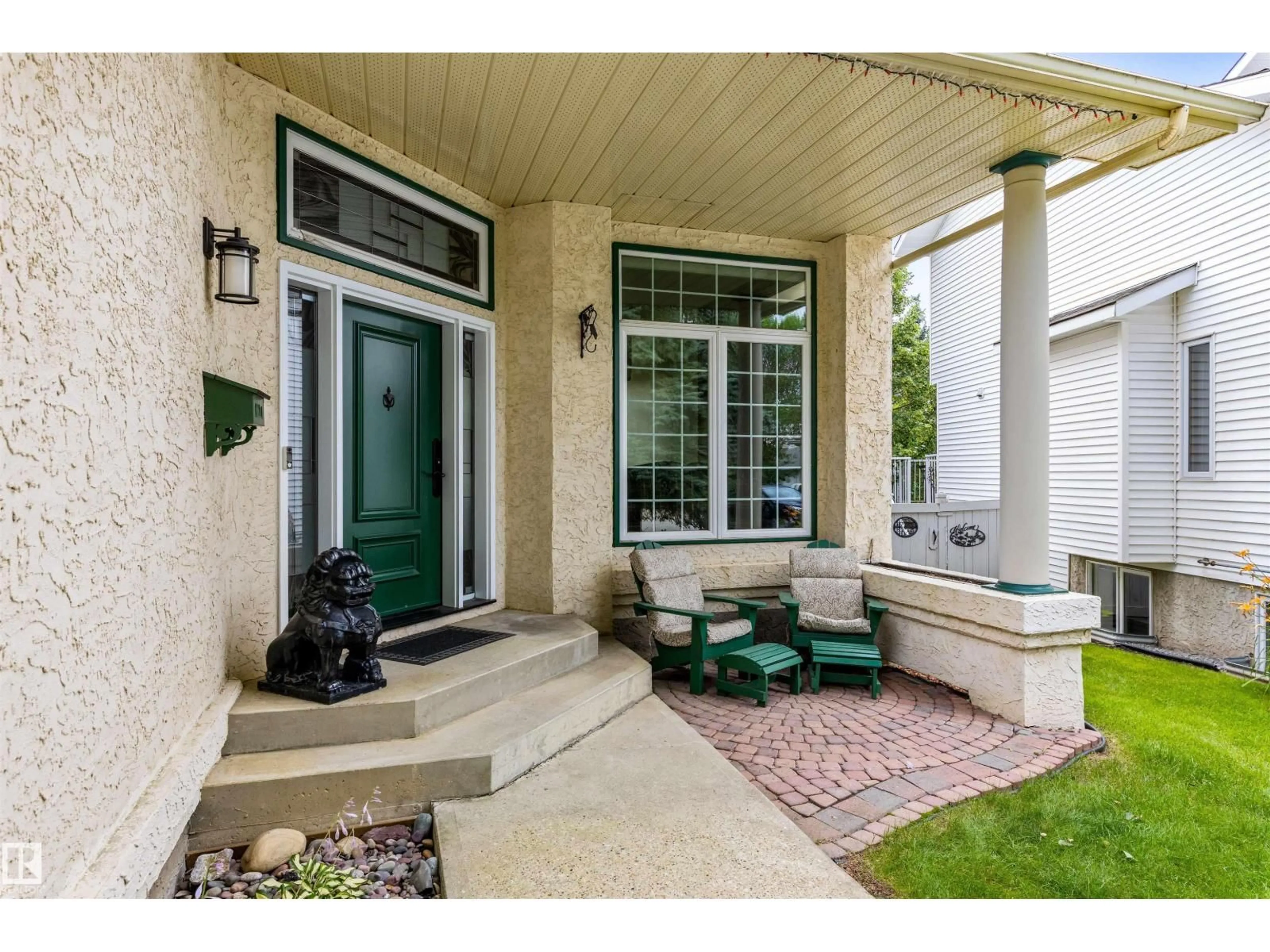 Indoor entryway for 69 HARWOOD DR, St. Albert Alberta T8N5V4