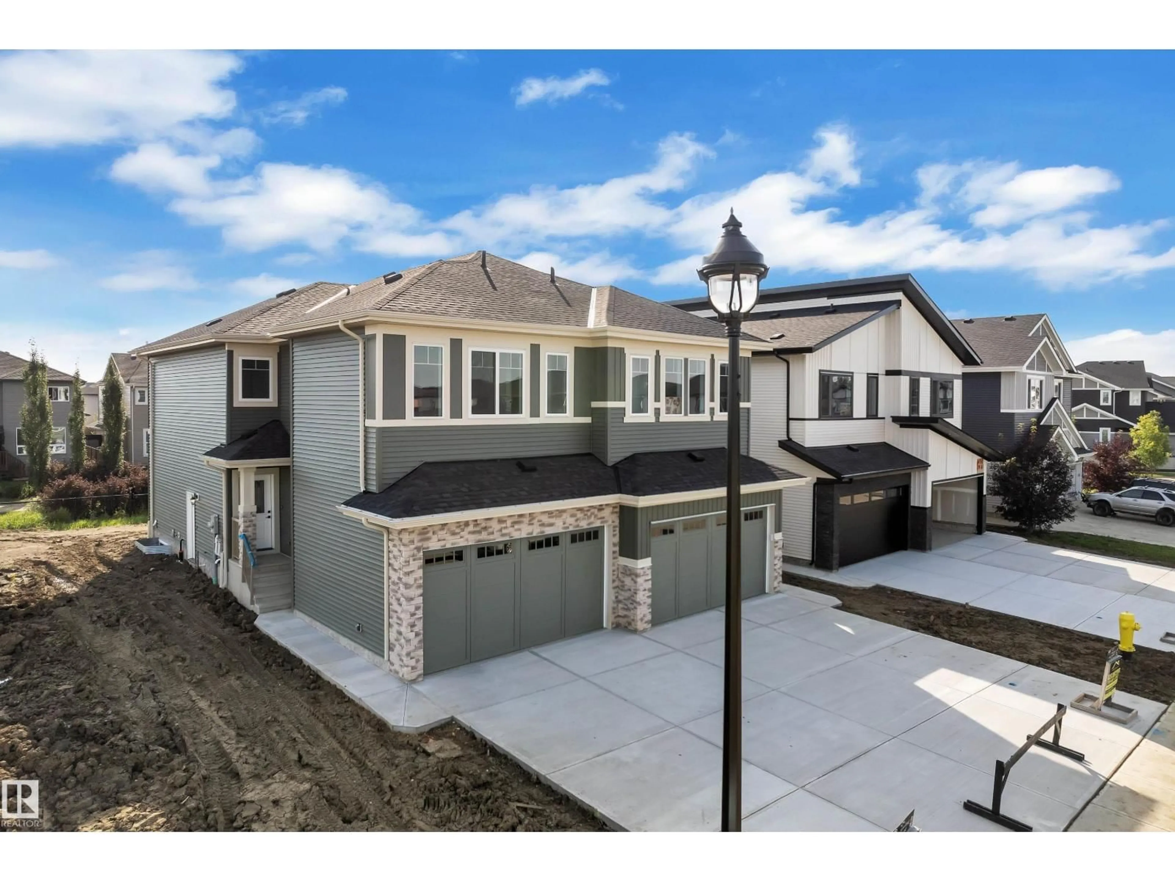 Unknown for 10709 98 ST, Morinville Alberta T8R2R2