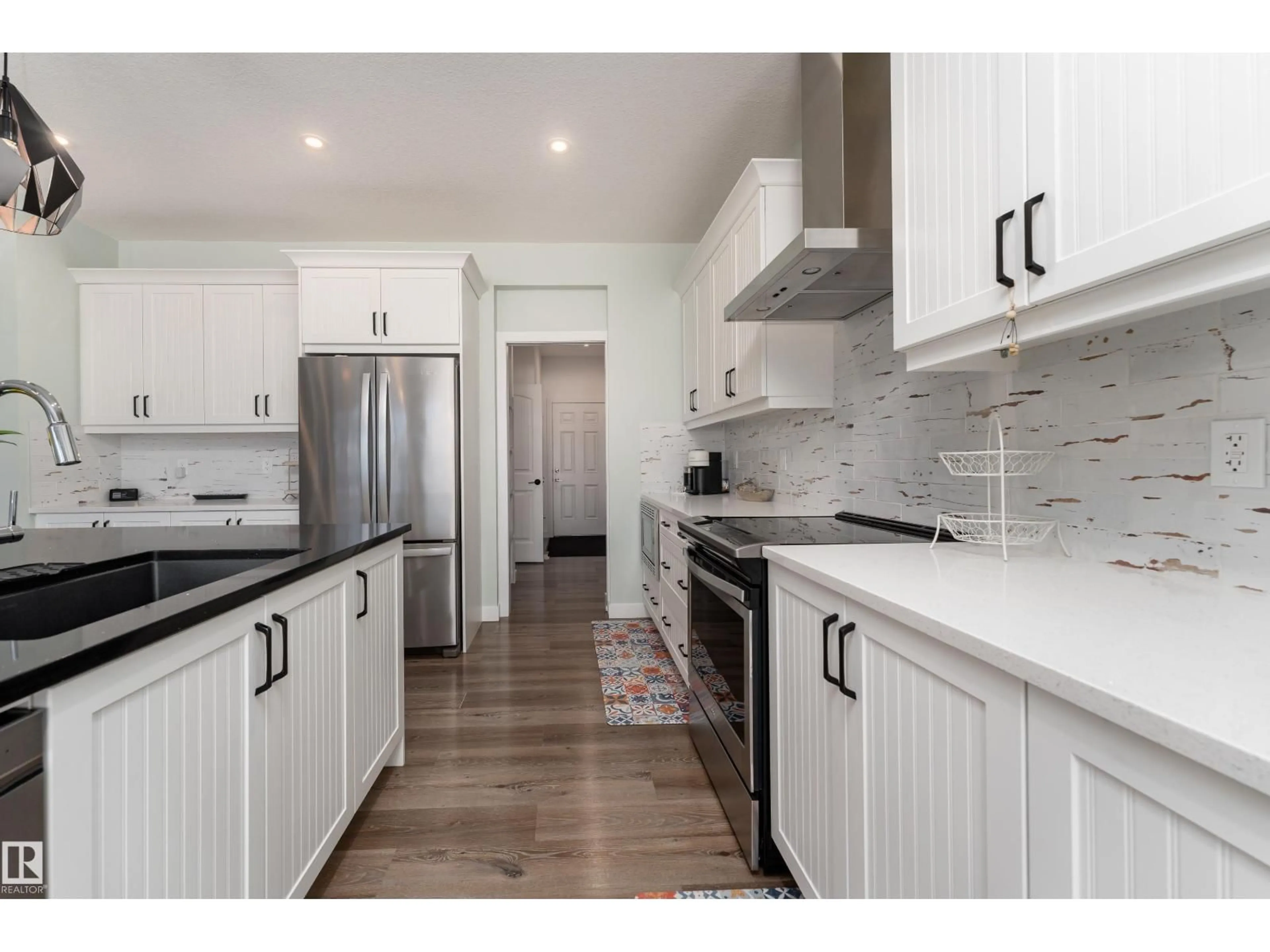 Open concept kitchen, unknown for 1450 DARBY GREEN SW, Edmonton Alberta T6W4N5