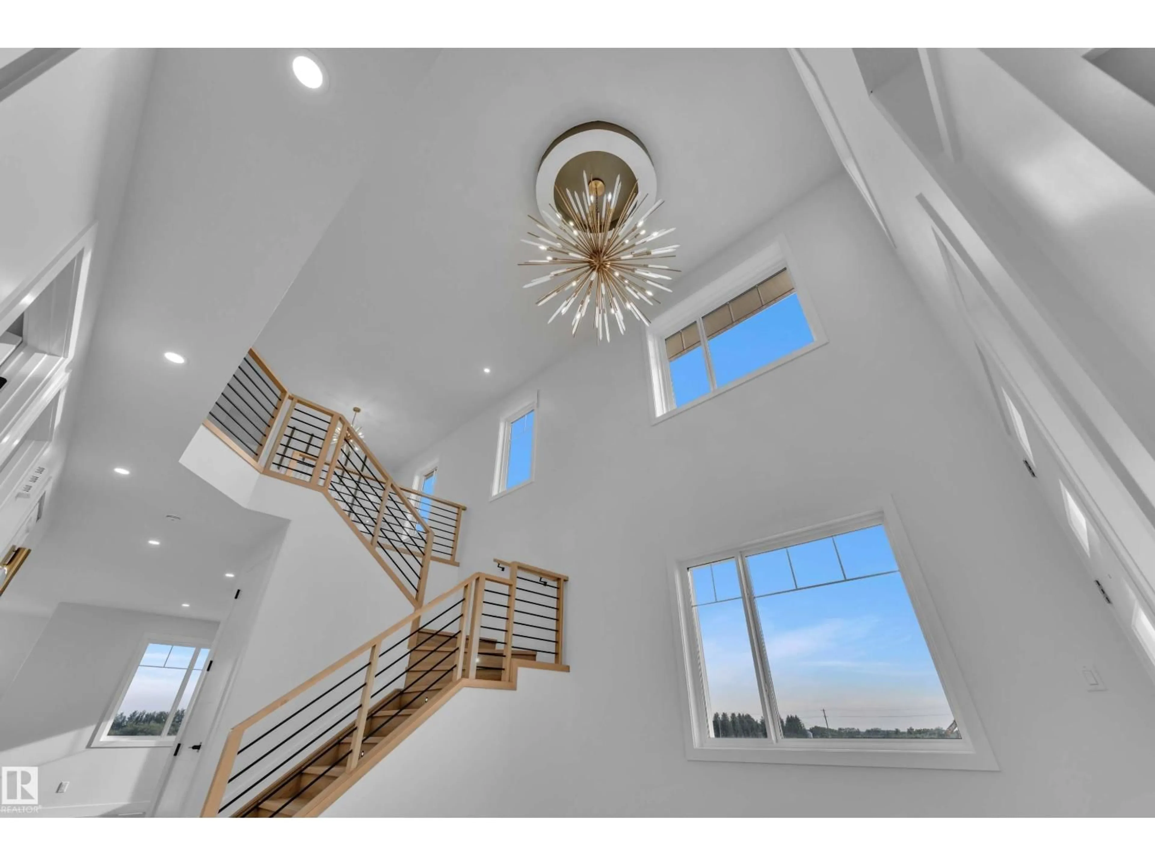Indoor foyer for 465 CRYSTAL CREEK LI, Leduc Alberta T9E0X5