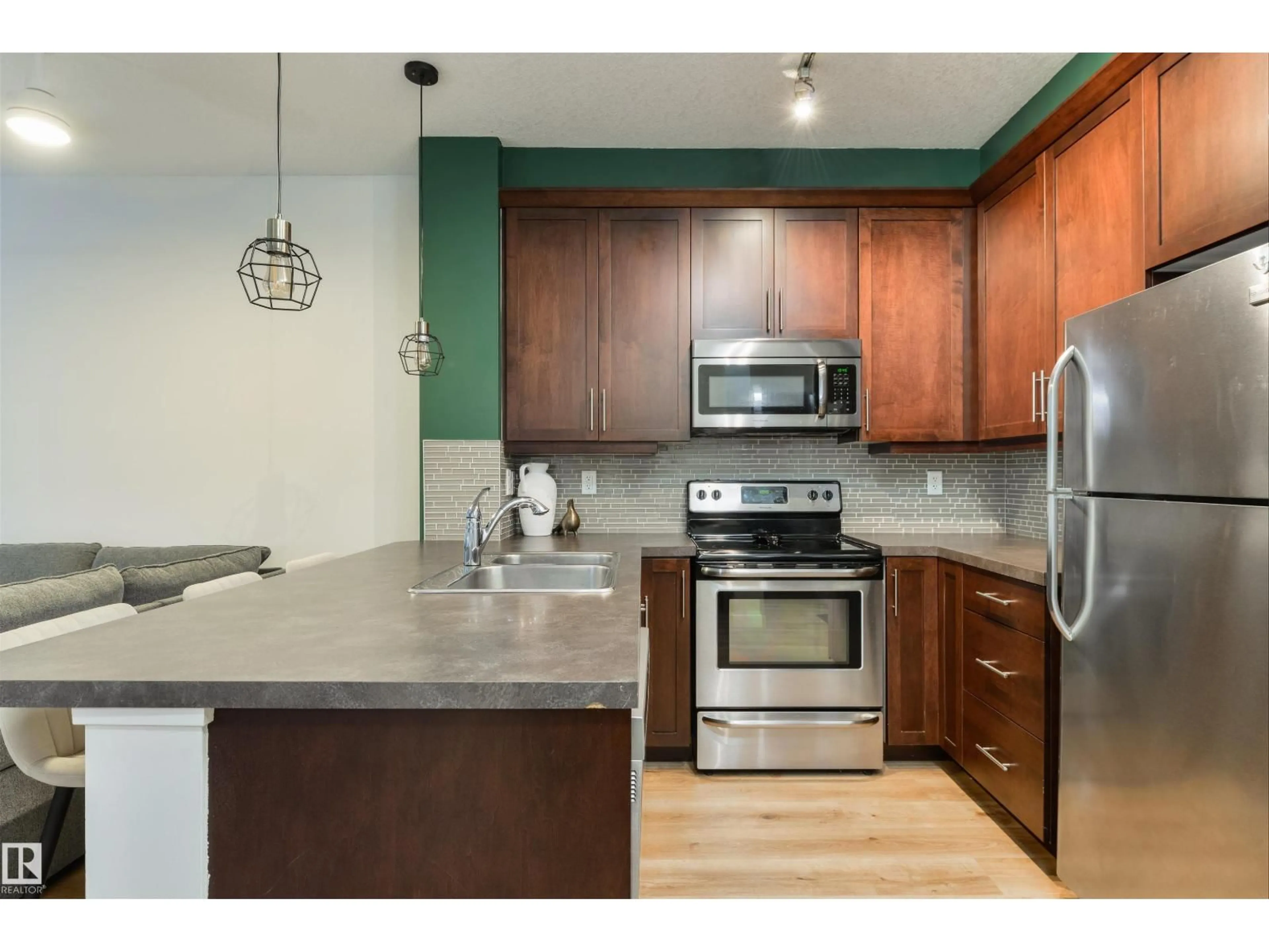 Standard kitchen, unknown for 2590 - 110 ANDERSON WY, Edmonton Alberta T6W0R2
