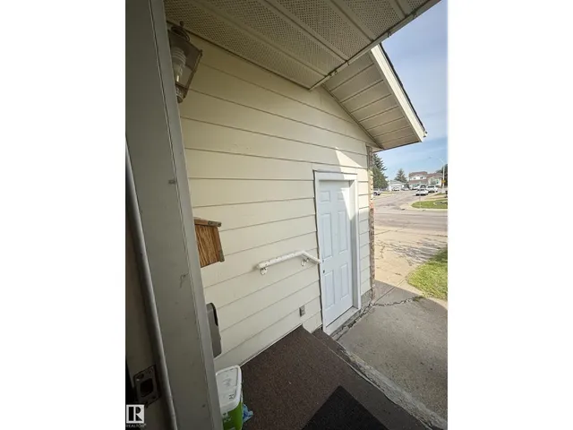 9223 172 AV, Edmonton 4