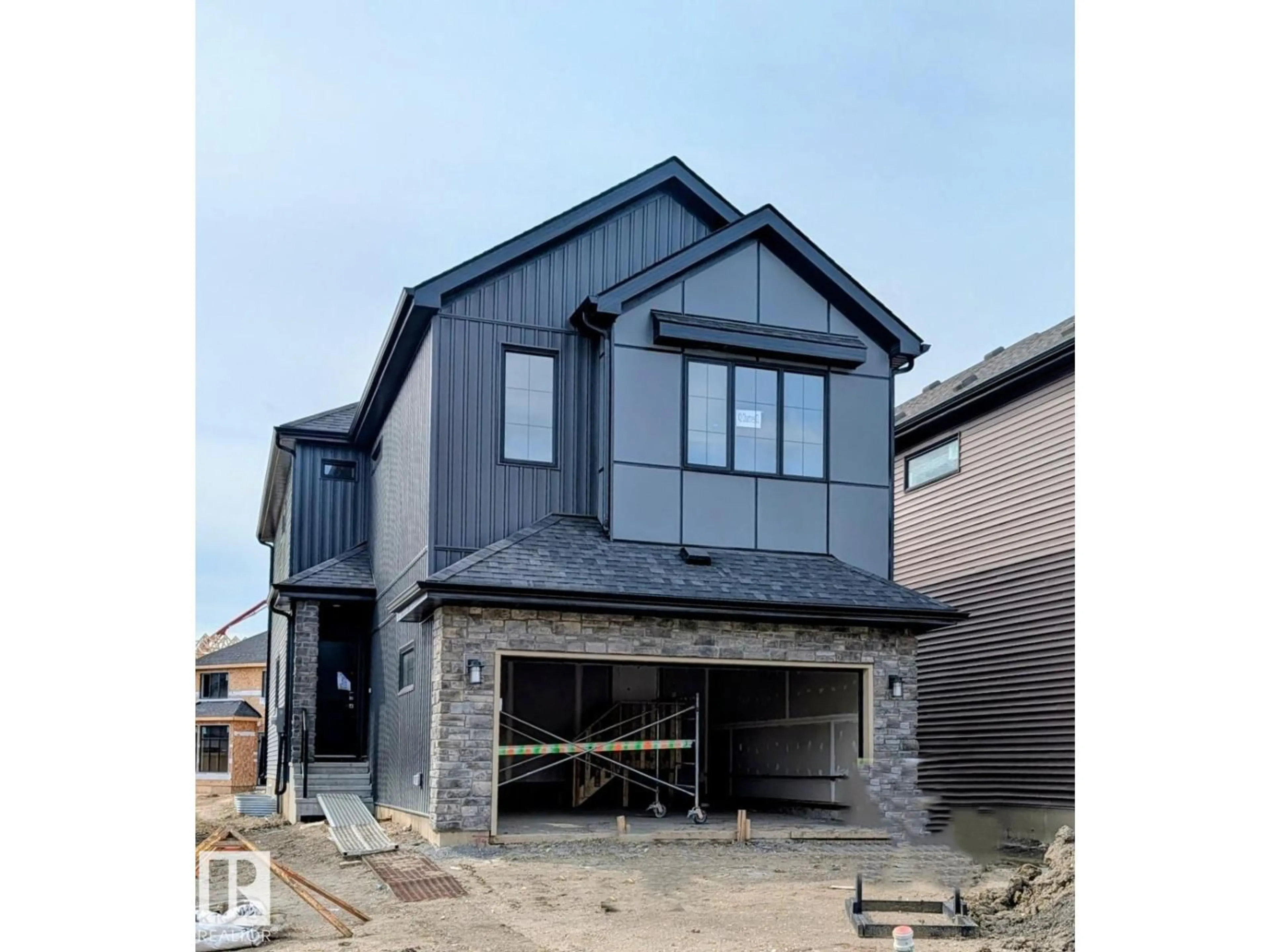 Home with vinyl exterior material, building for W - 42 CHARTRES CL, St. Albert Alberta T8T2E1