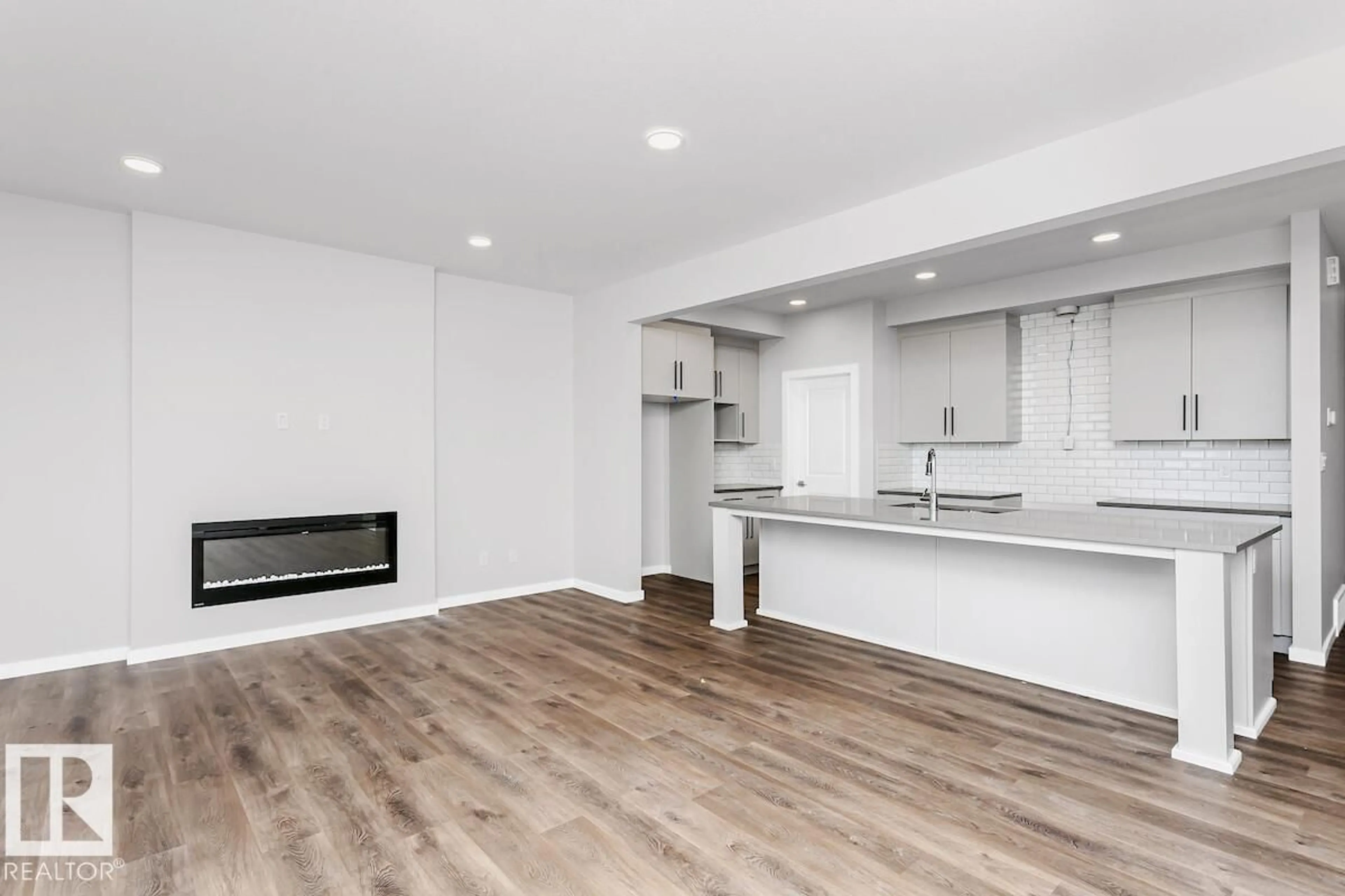 Open concept kitchen, wood/laminate floor for W - 42 CHARTRES CL, St. Albert Alberta T8T2E1