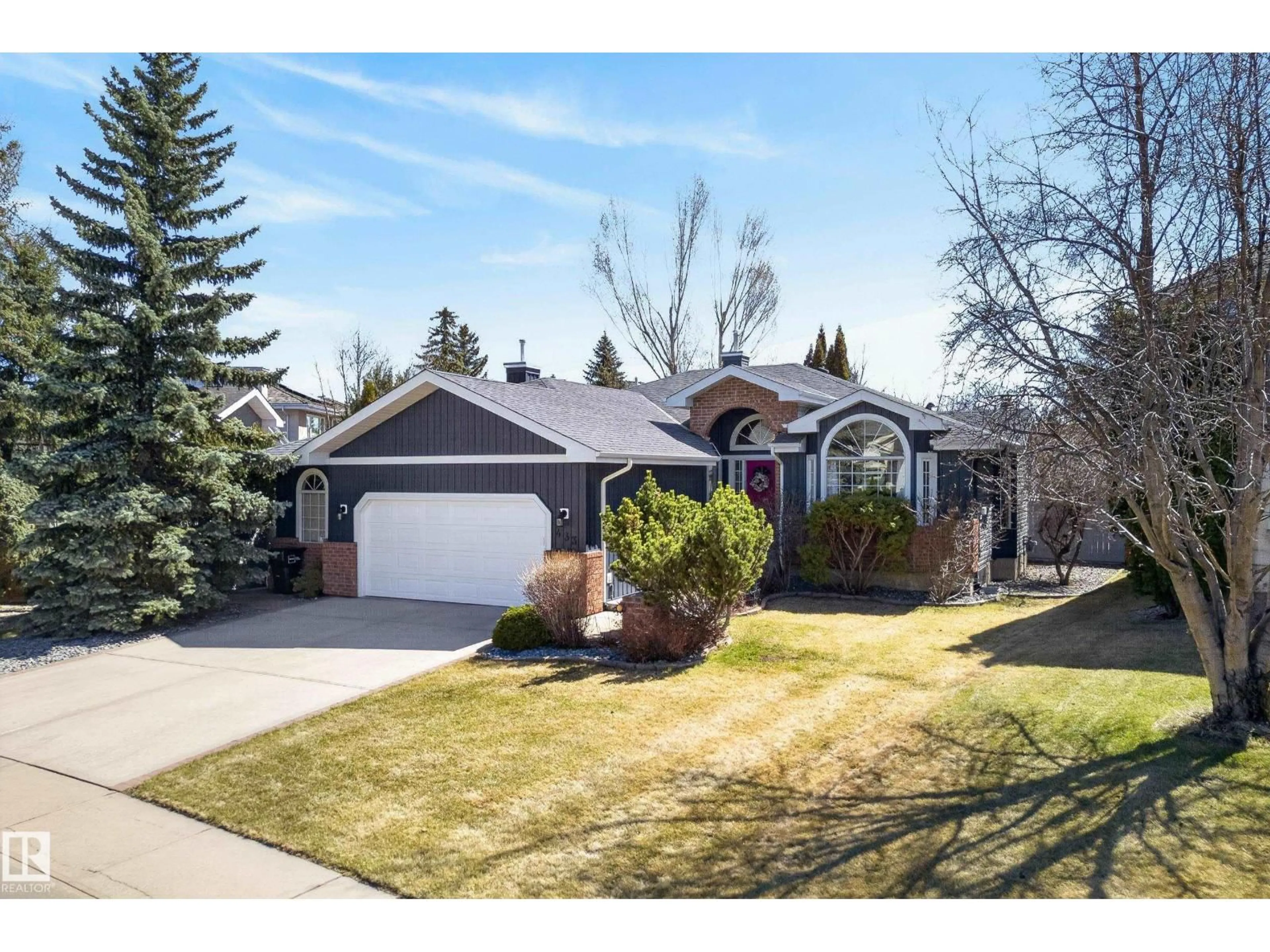 Home with vinyl exterior material, street for 433 TWIN BROOKS CR, Edmonton Alberta T6J6W7