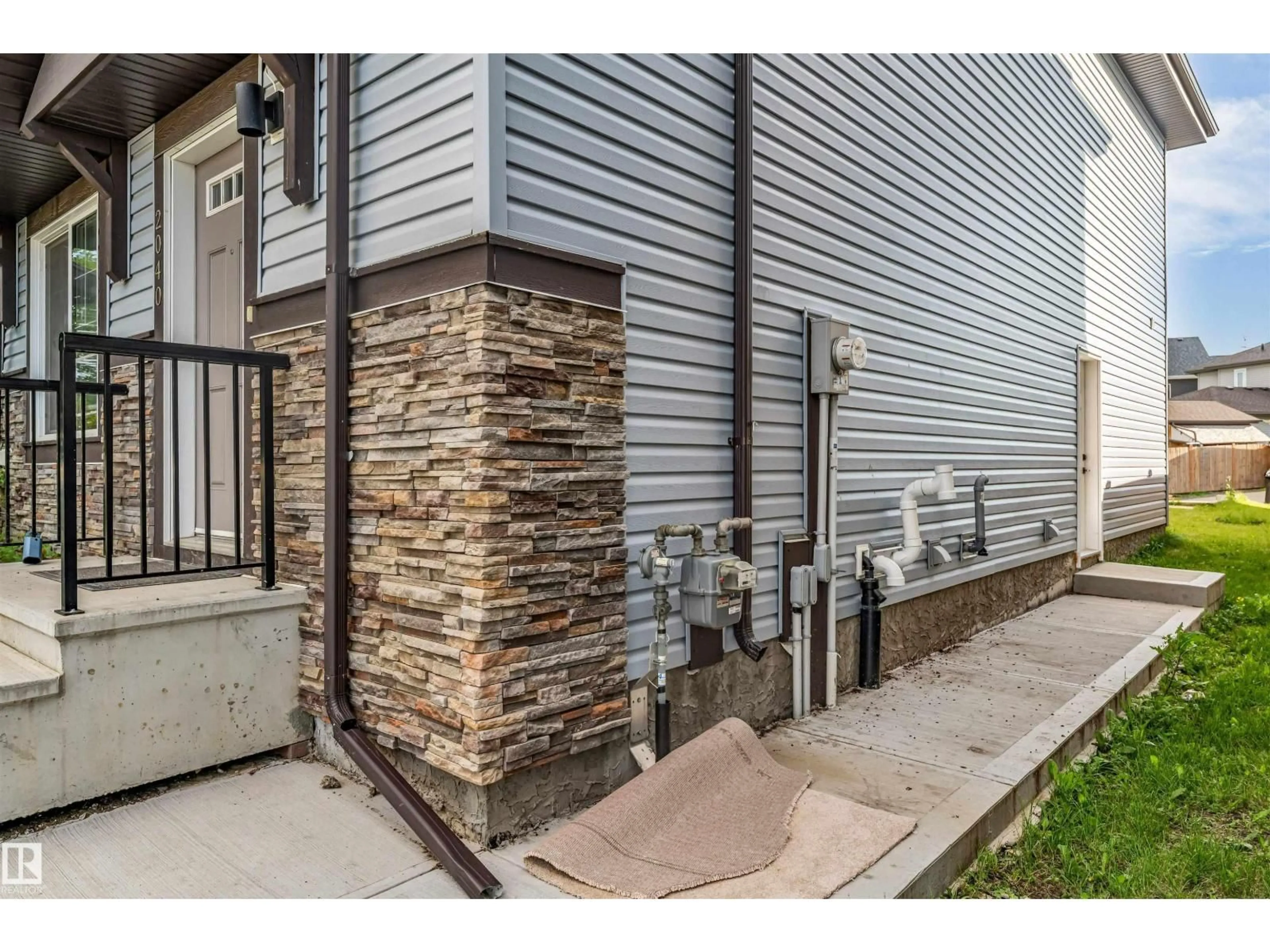 Unknown for 2040 24 ST, Edmonton Alberta T6T0Y8