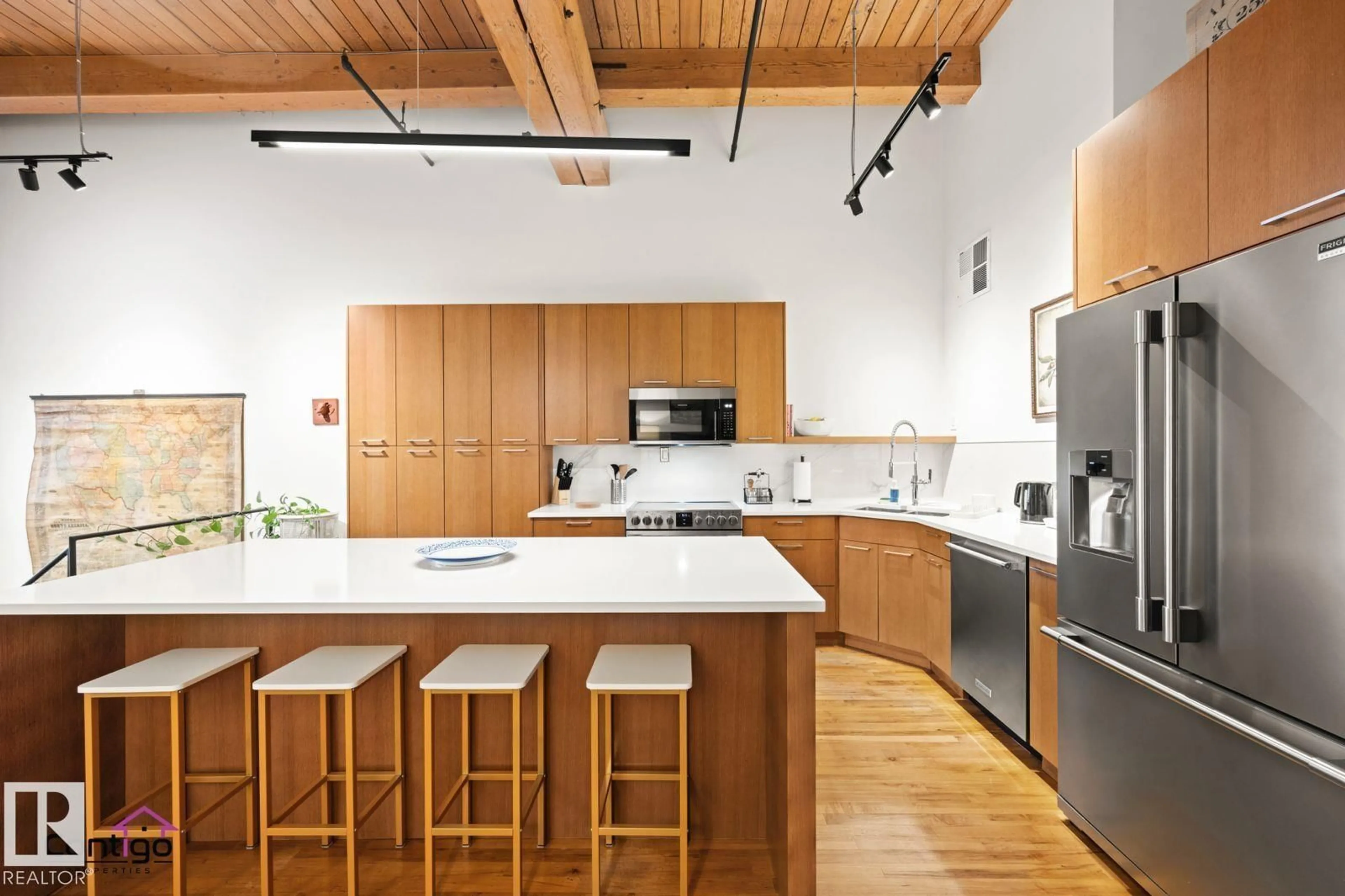 Contemporary kitchen, unknown for 114 - 10309 107 ST, Edmonton Alberta T5J1K3