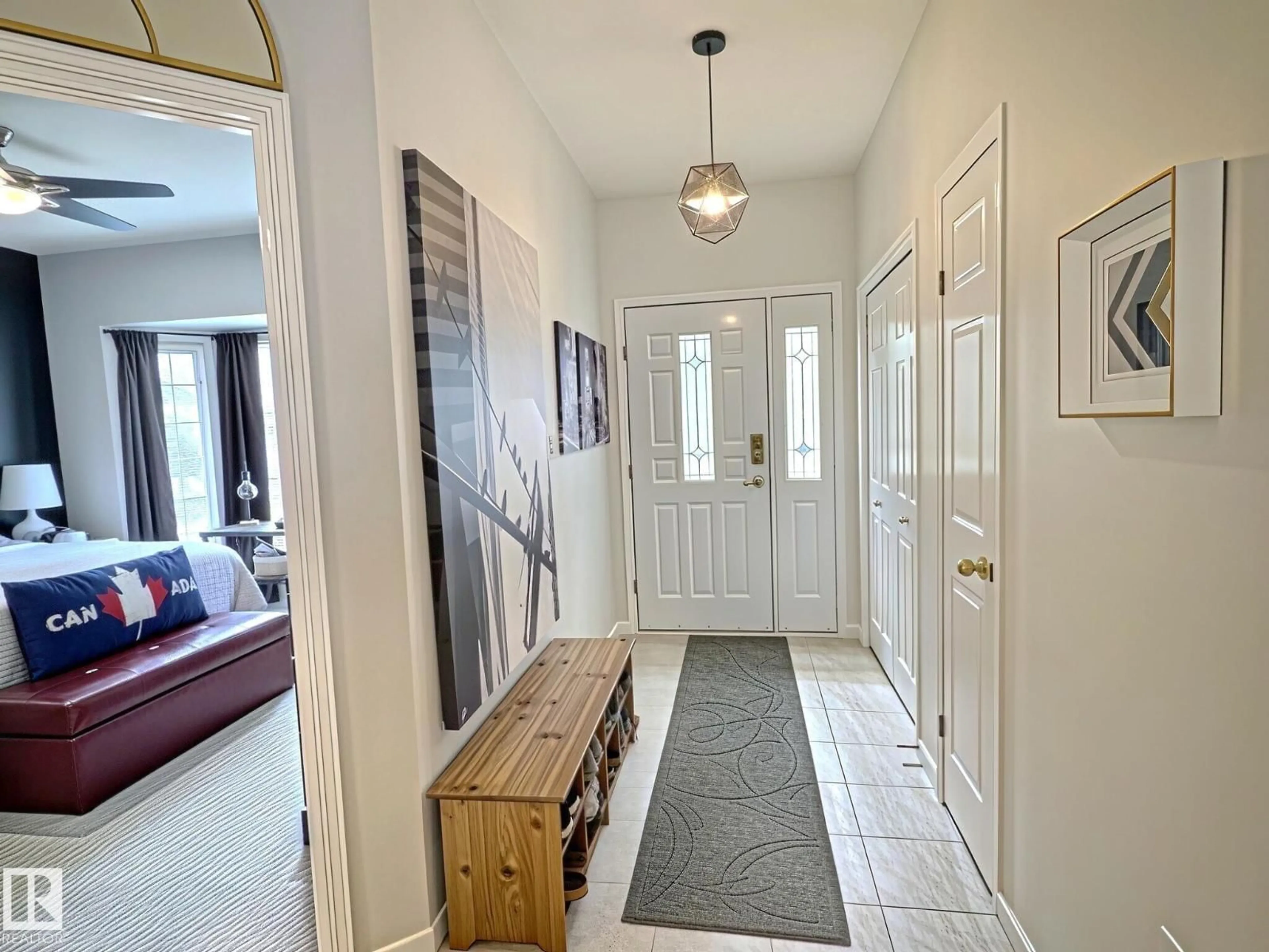 Indoor entryway for 10 - 17 BLACKBURN DR, Edmonton Alberta T6W1C2