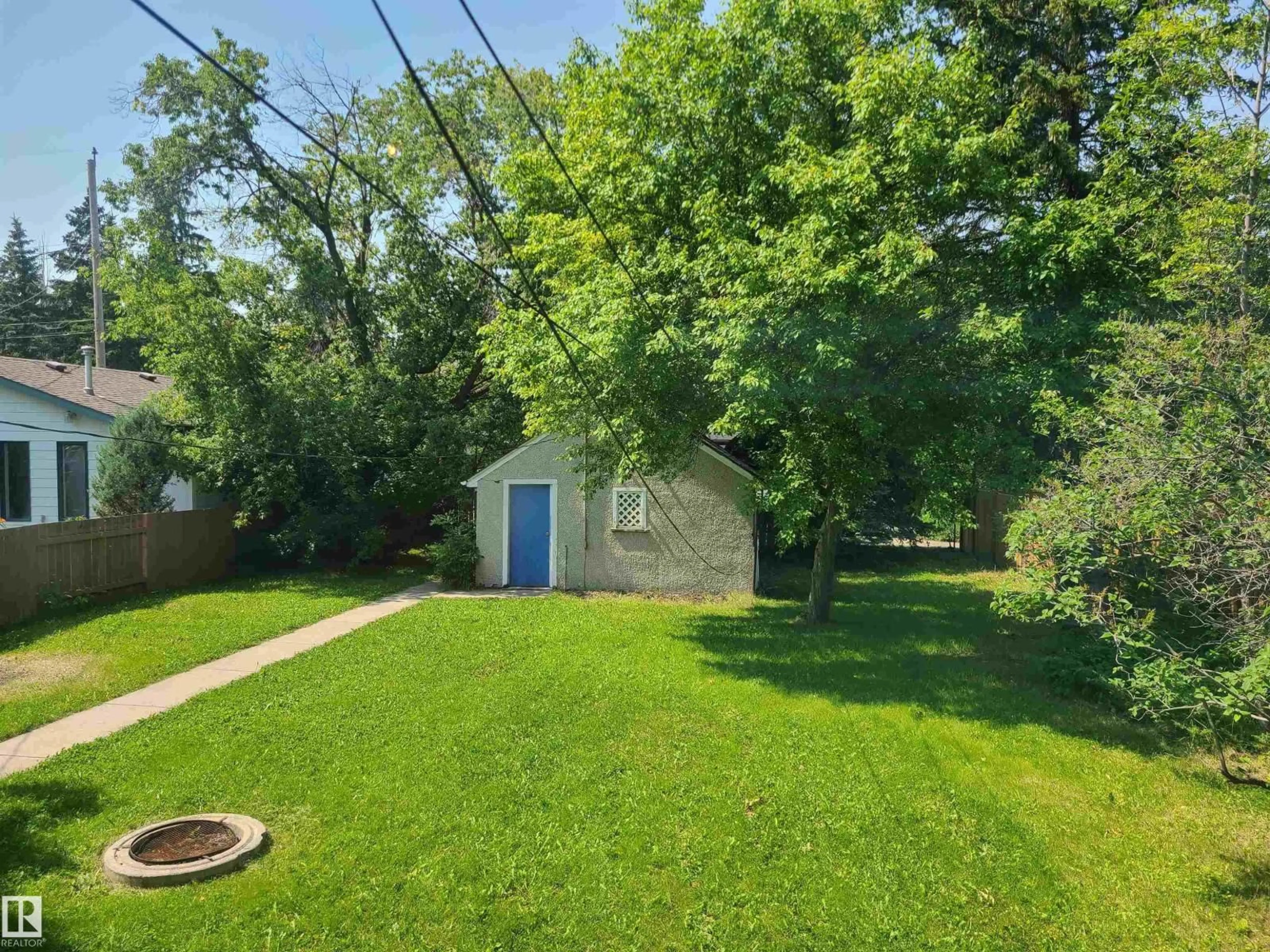 A pic from outside/outdoor area/front of a property/back of a property/a pic from drone, street for 6326 109A ST NW, Edmonton Alberta T6H3C7