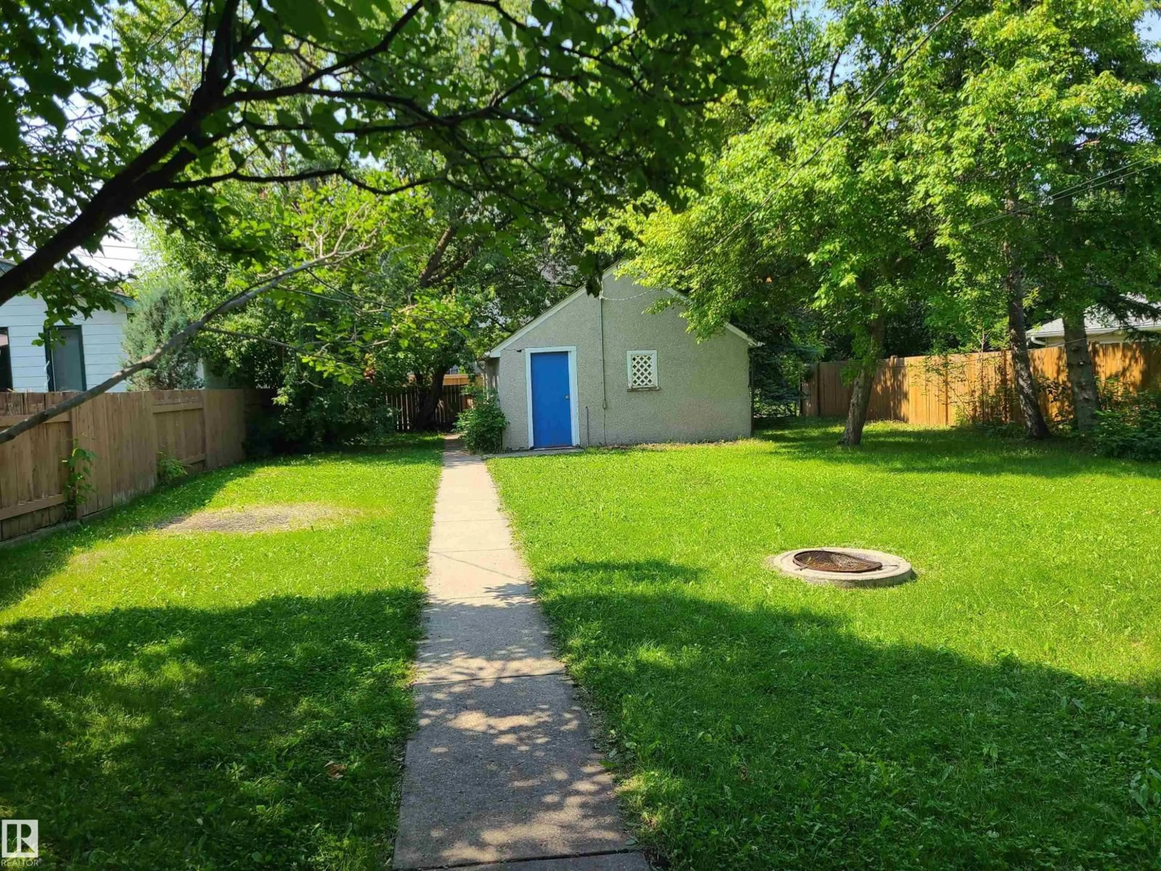 A pic from outside/outdoor area/front of a property/back of a property/a pic from drone, street for 6326 109A ST NW, Edmonton Alberta T6H3C7