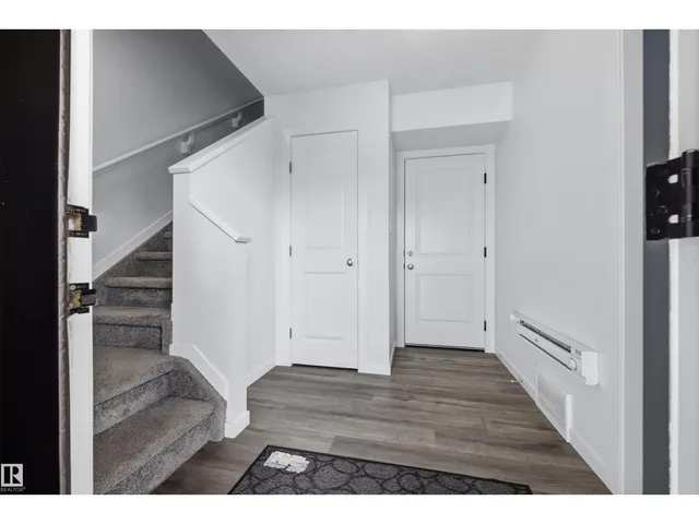 1246 ASTER BV, Edmonton 4