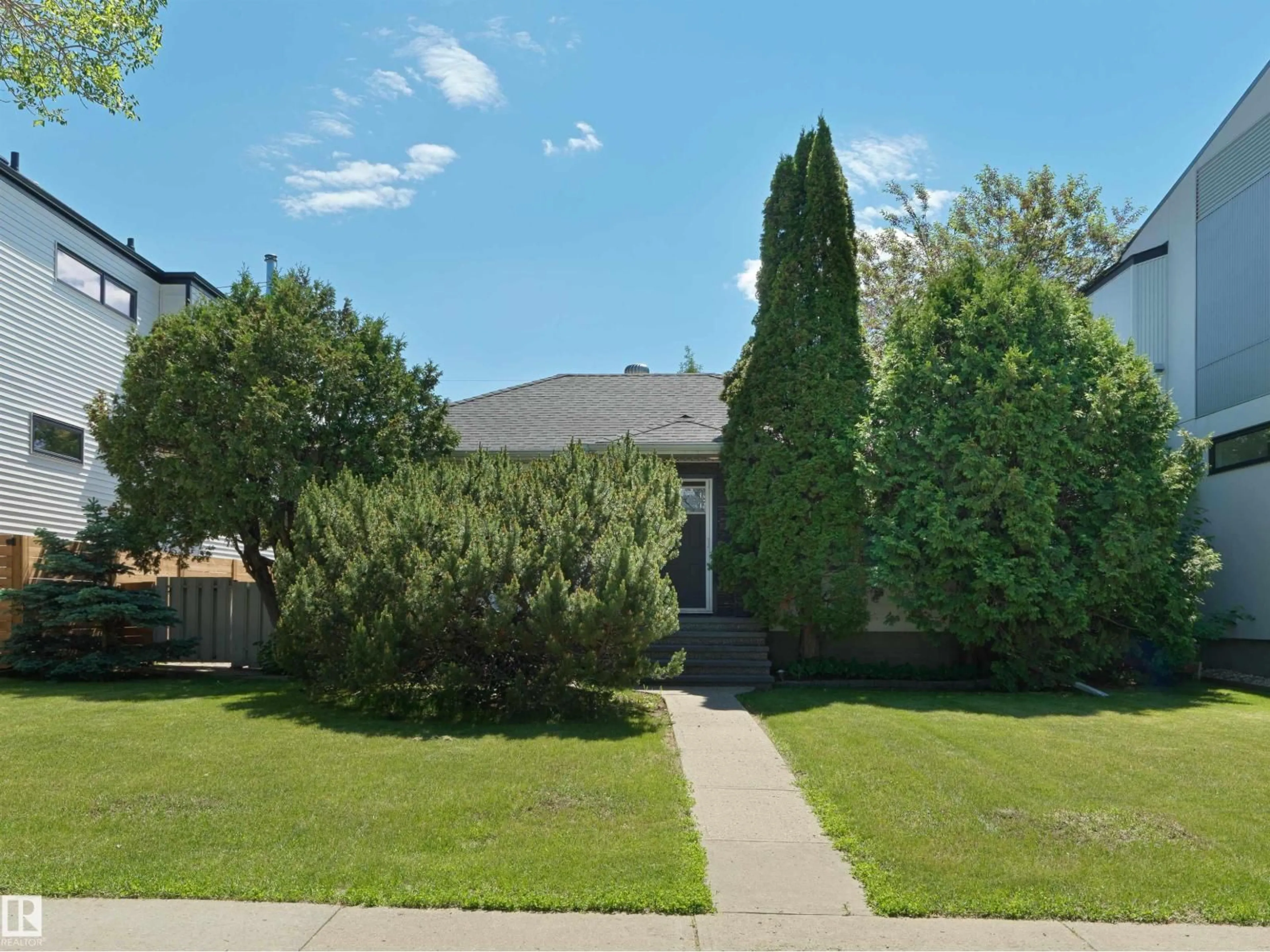 Unknown for 9311 75 AV, Edmonton Alberta T6E1H3