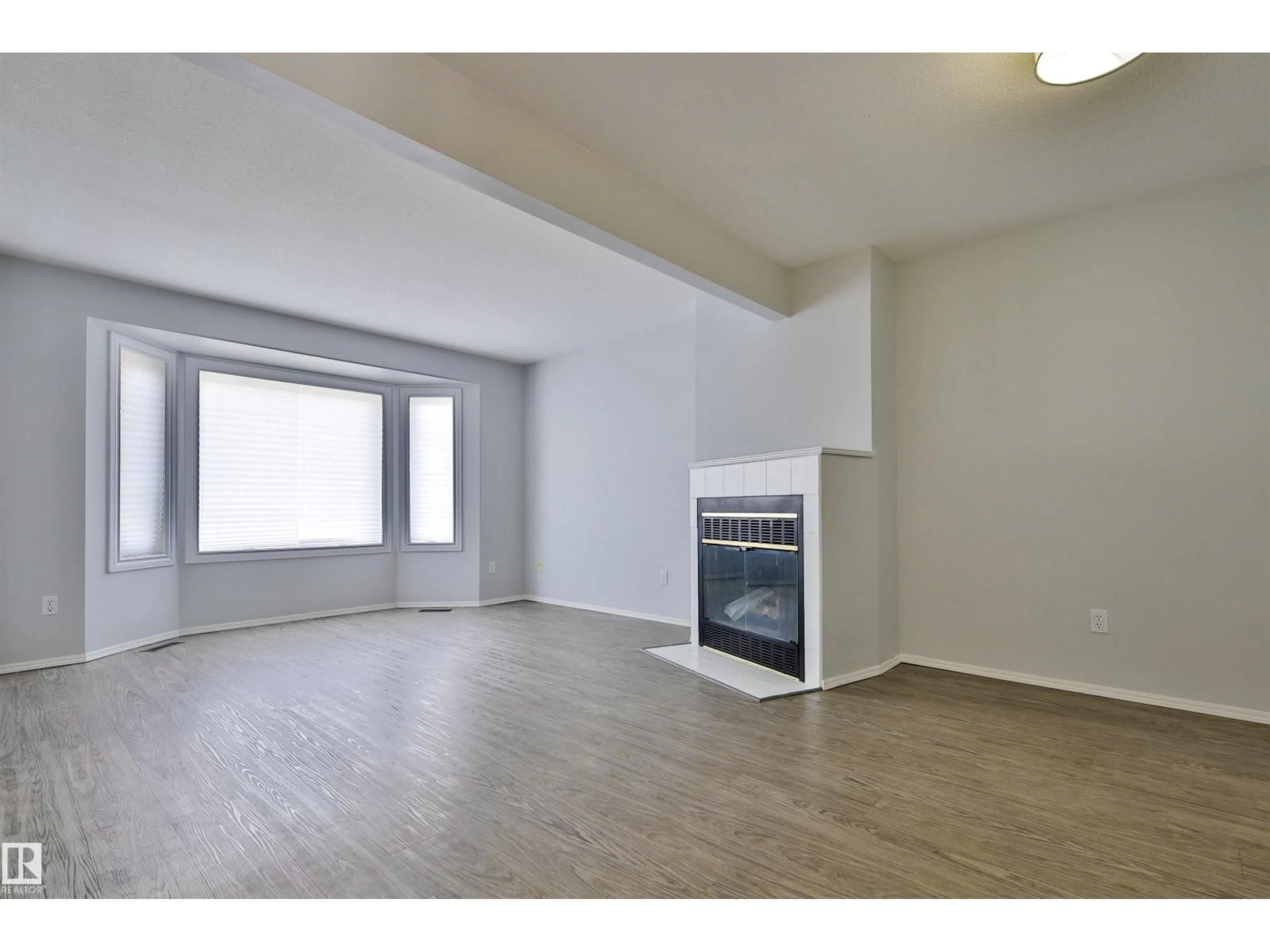 A pic of a room for 15529 95 AV, Edmonton Alberta T5P0A2