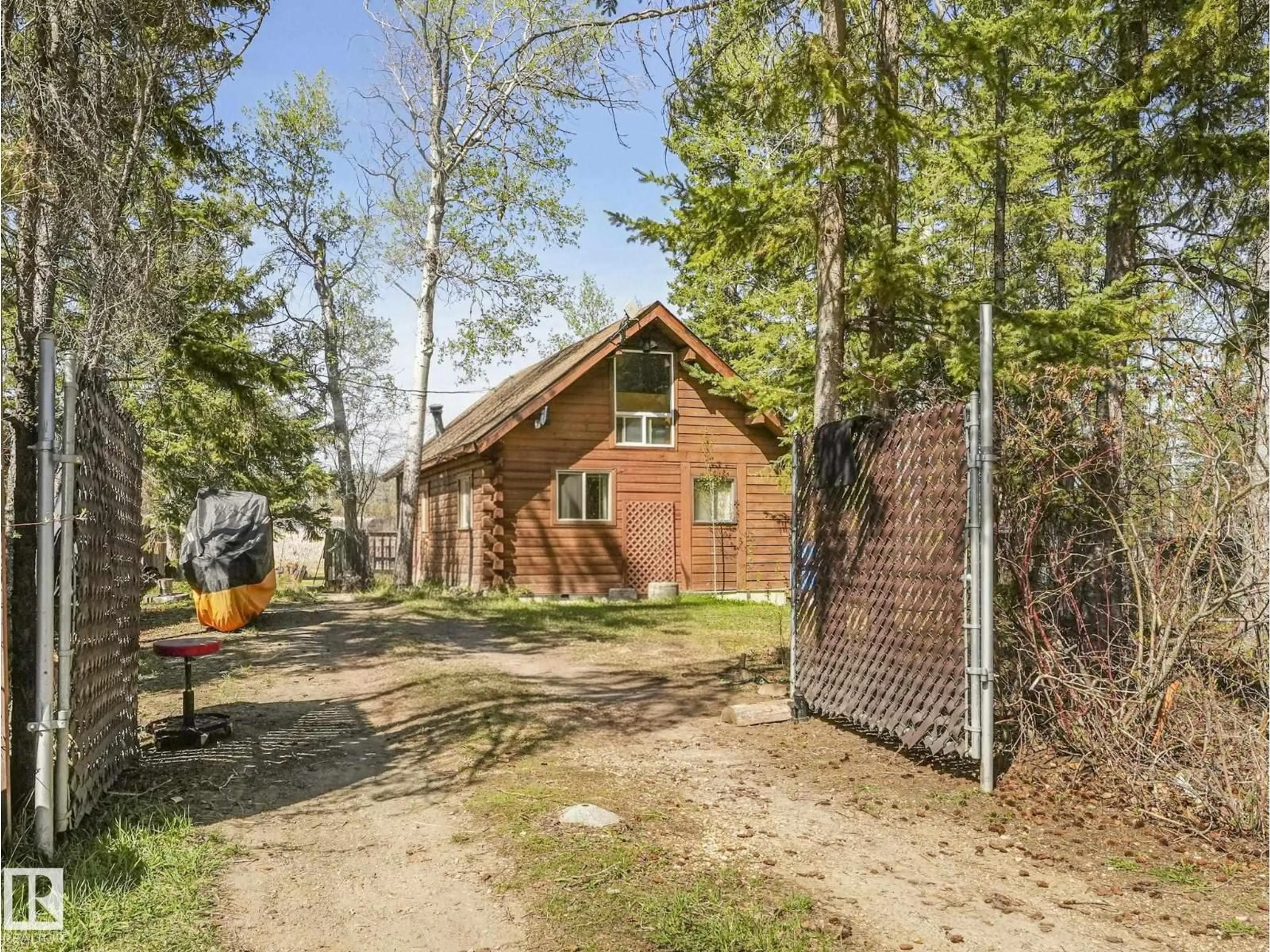 Unknown for 722 BLUE HERON DR, Rural Lac Ste. Anne County Alberta T0E1V0