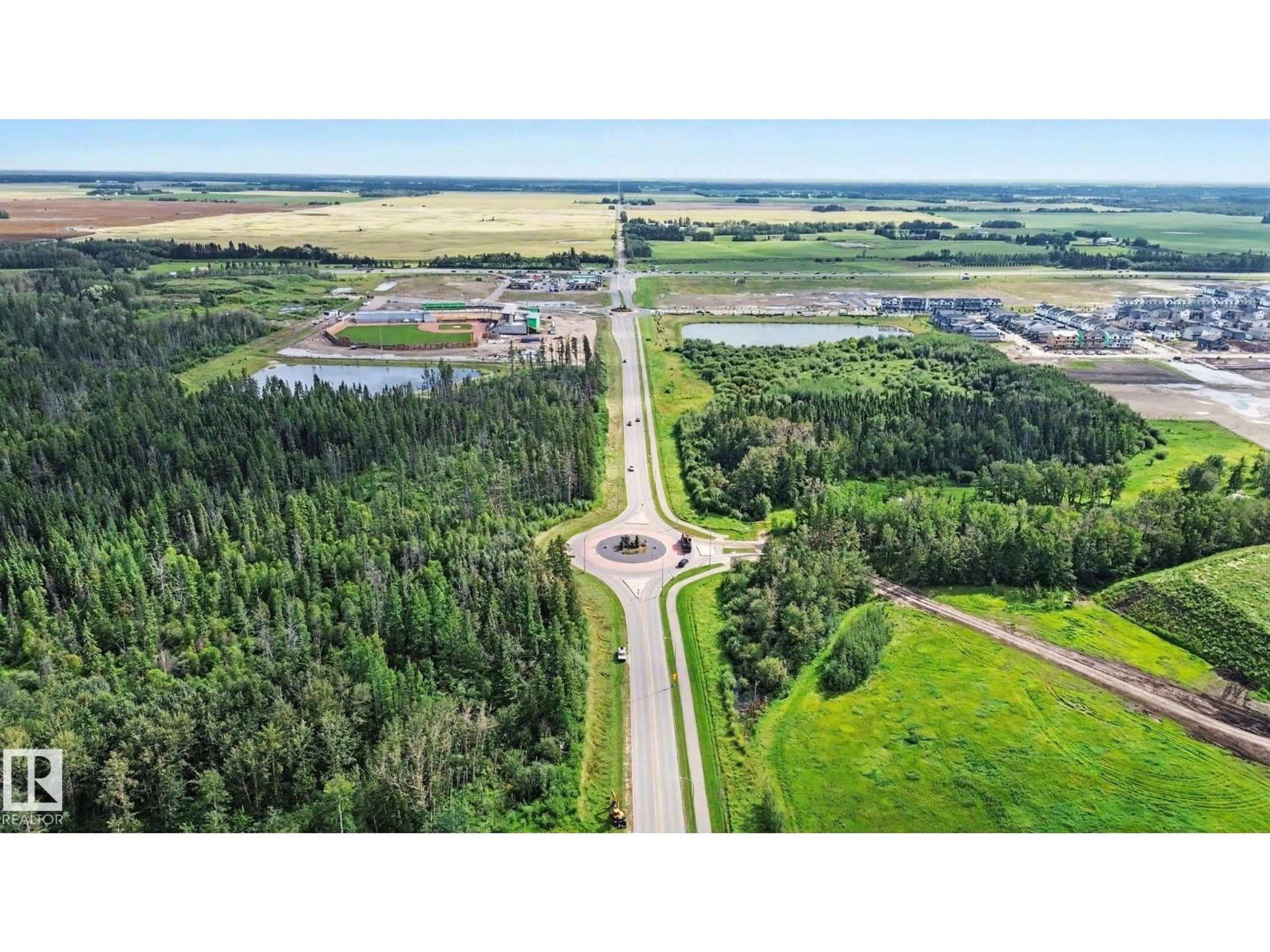 A pic from outside/outdoor area/front of a property/back of a property/a pic from drone, street for 11 PIERWYCK LO, Spruce Grove Alberta T7X3H1