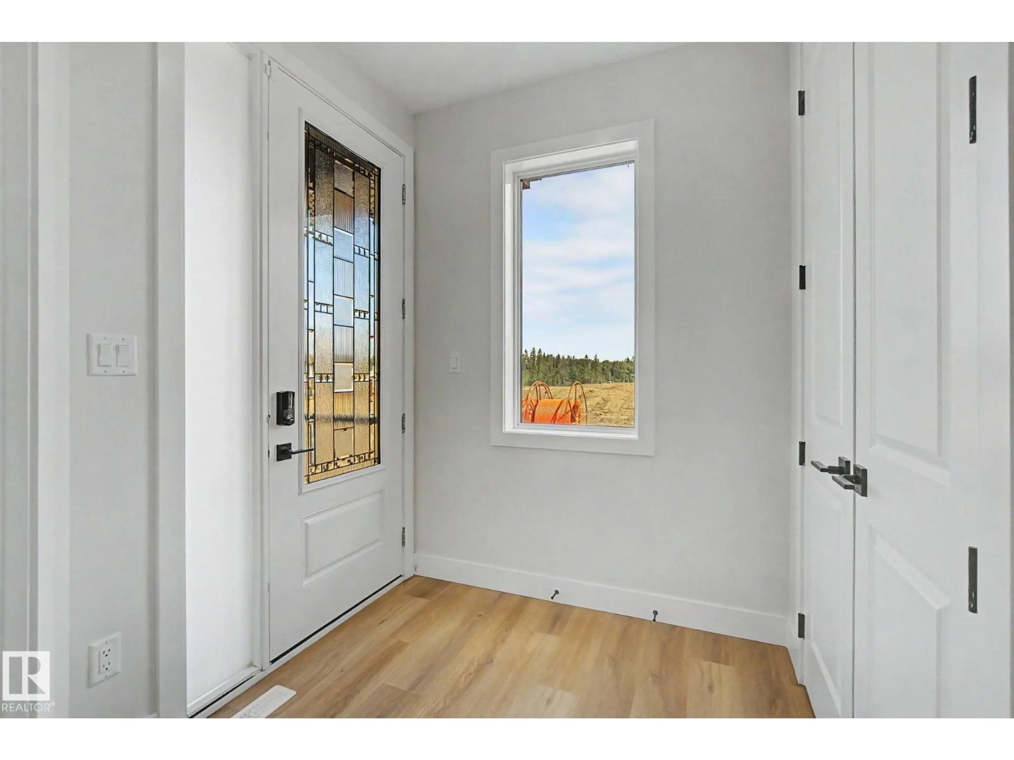 Indoor entryway for 11 PIERWYCK LO, Spruce Grove Alberta T7X3H1