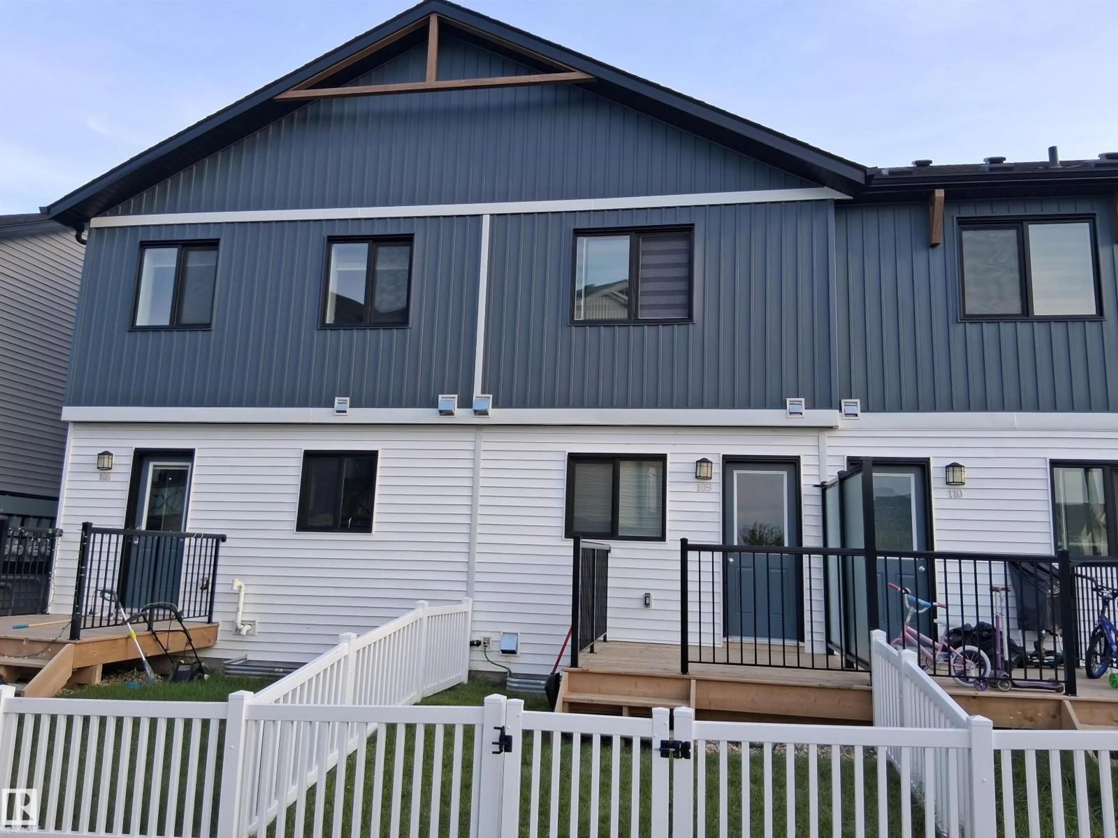 Home with vinyl exterior material, mountain view for #109 - 1025 SECORD PROMENADE PM, Edmonton Alberta T5T7V4