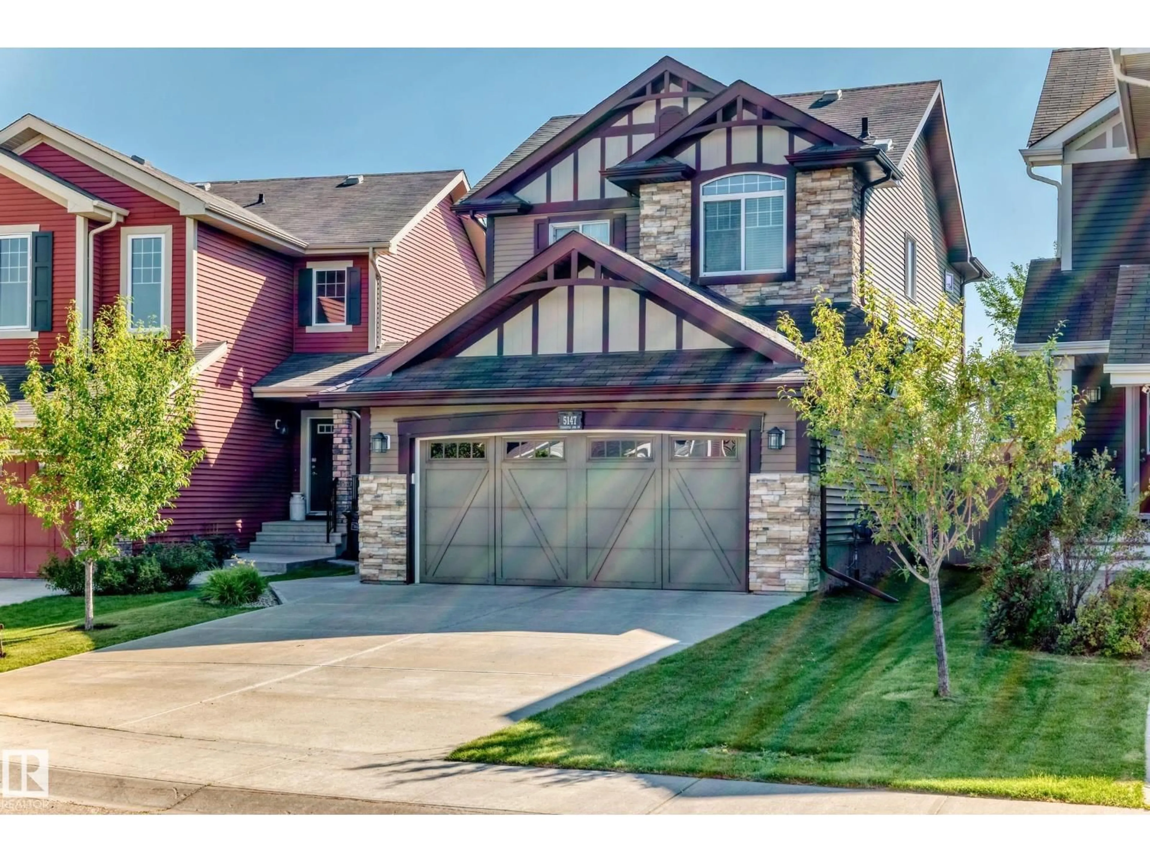 Home with vinyl exterior material, street for 5147 CRABAPPLE LINK, Edmonton Alberta T6X1X1