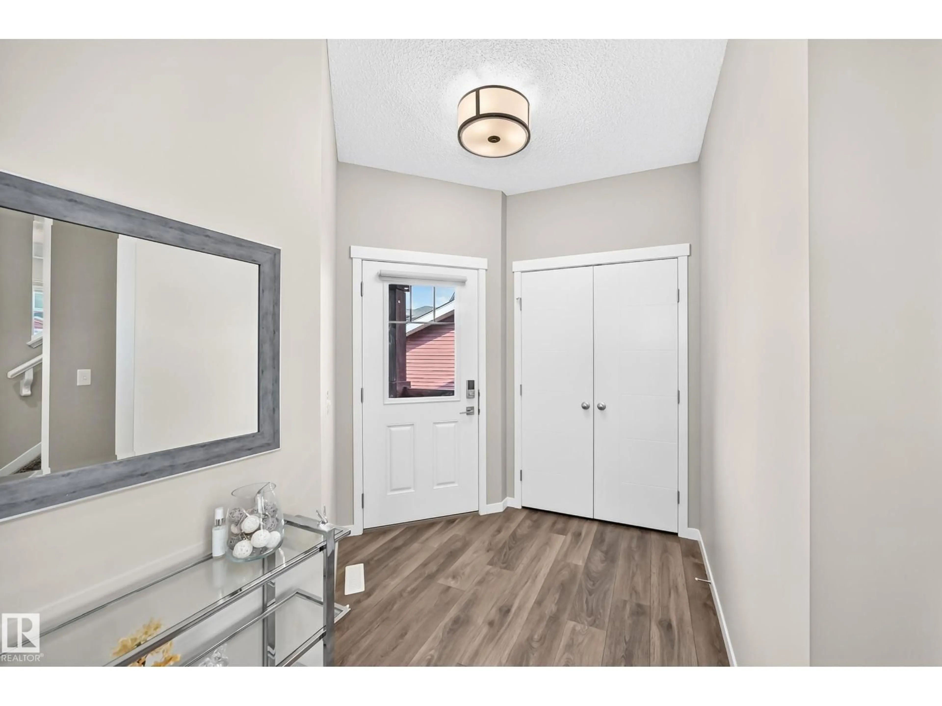 Indoor entryway for 5147 CRABAPPLE LINK, Edmonton Alberta T6X1X1