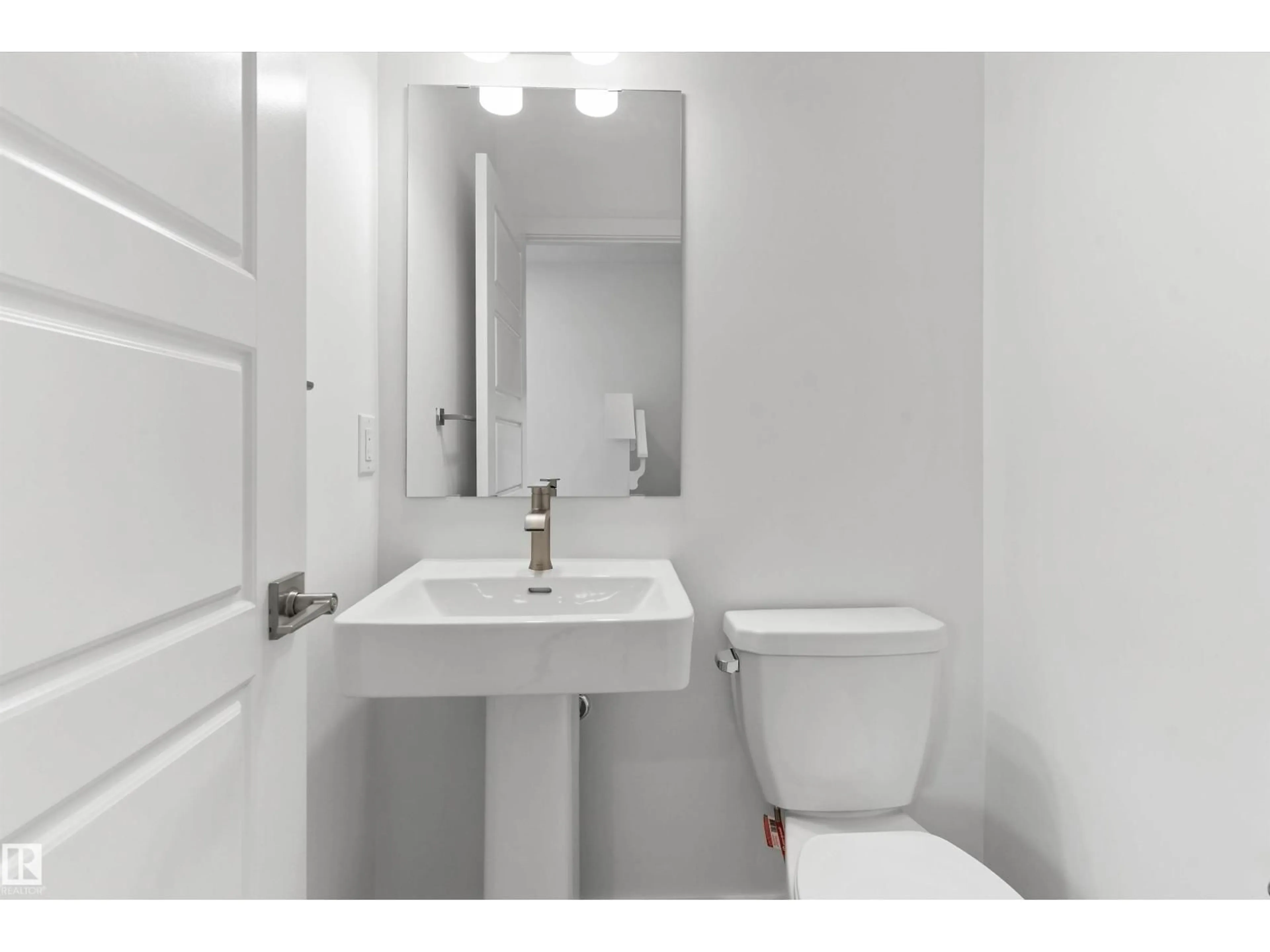 Standard bathroom, unknown for 2033 CALLIHOO LI, Edmonton Alberta T6W4W4