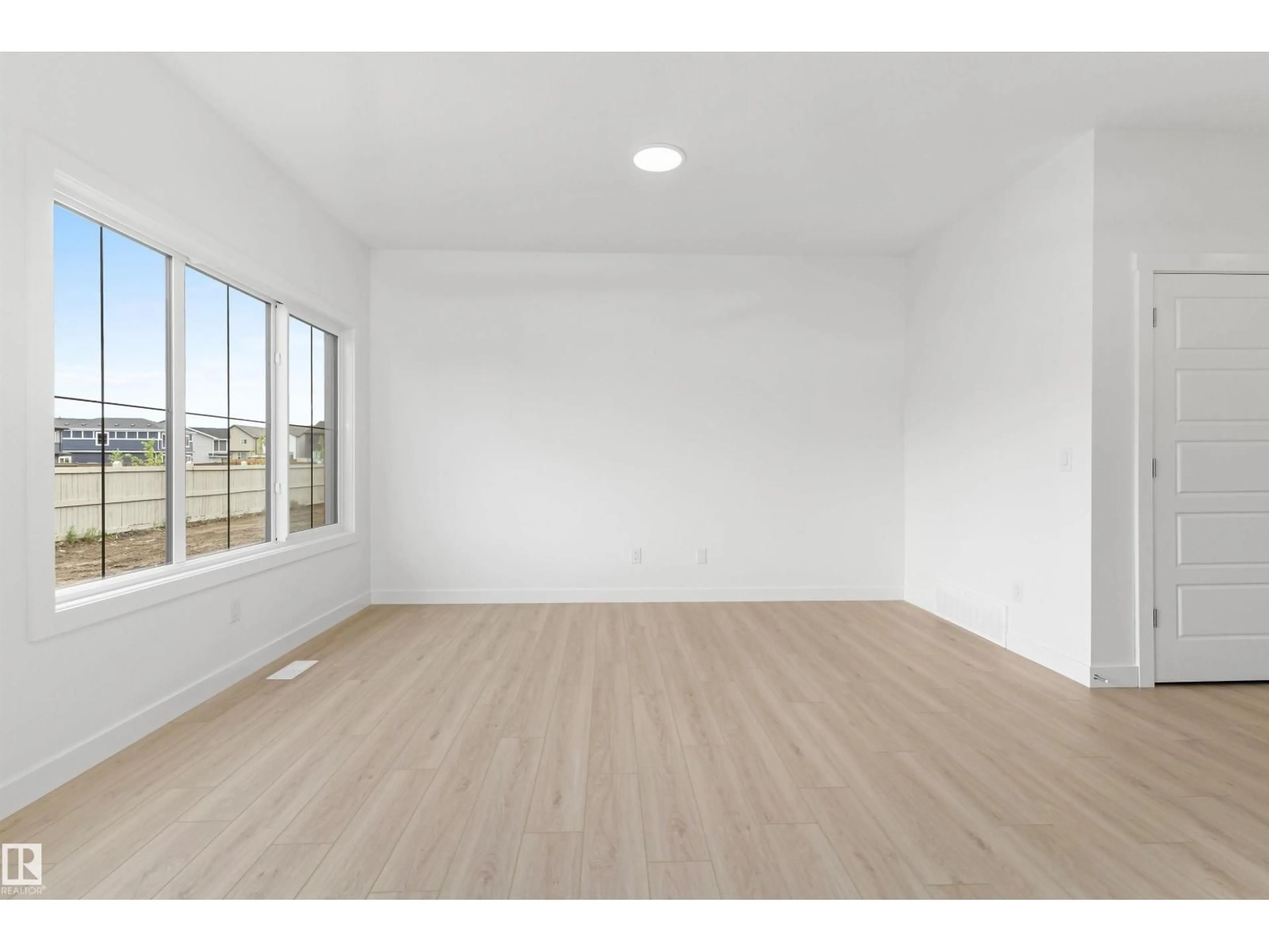 A pic of a room for 2033 CALLIHOO LI, Edmonton Alberta T6W4W4