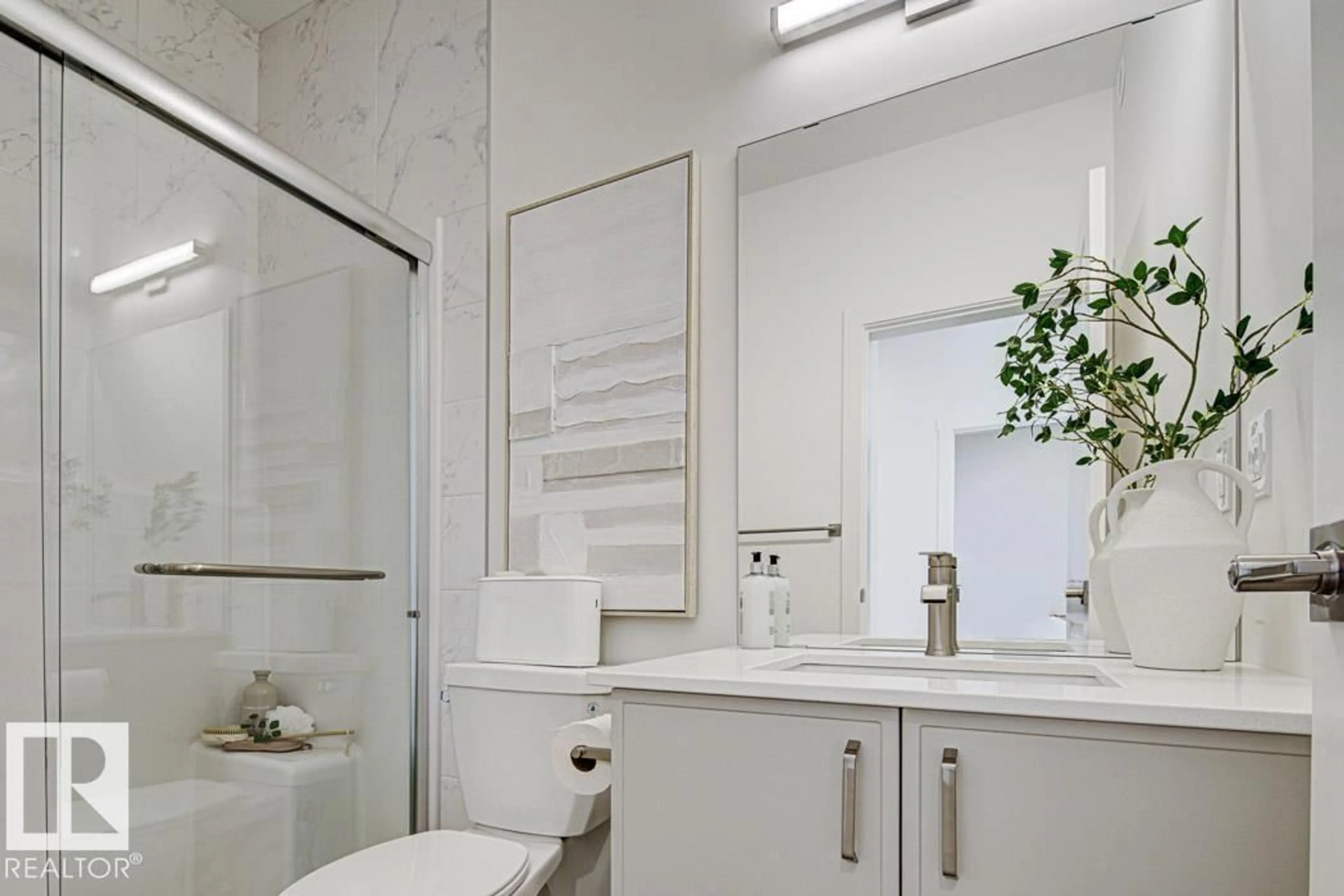 Contemporary bathroom, ceramic/tile floor for 18631 19 AV, Edmonton Alberta T6M3M9
