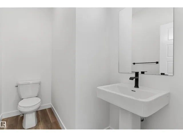 920 18 AV, Edmonton 3