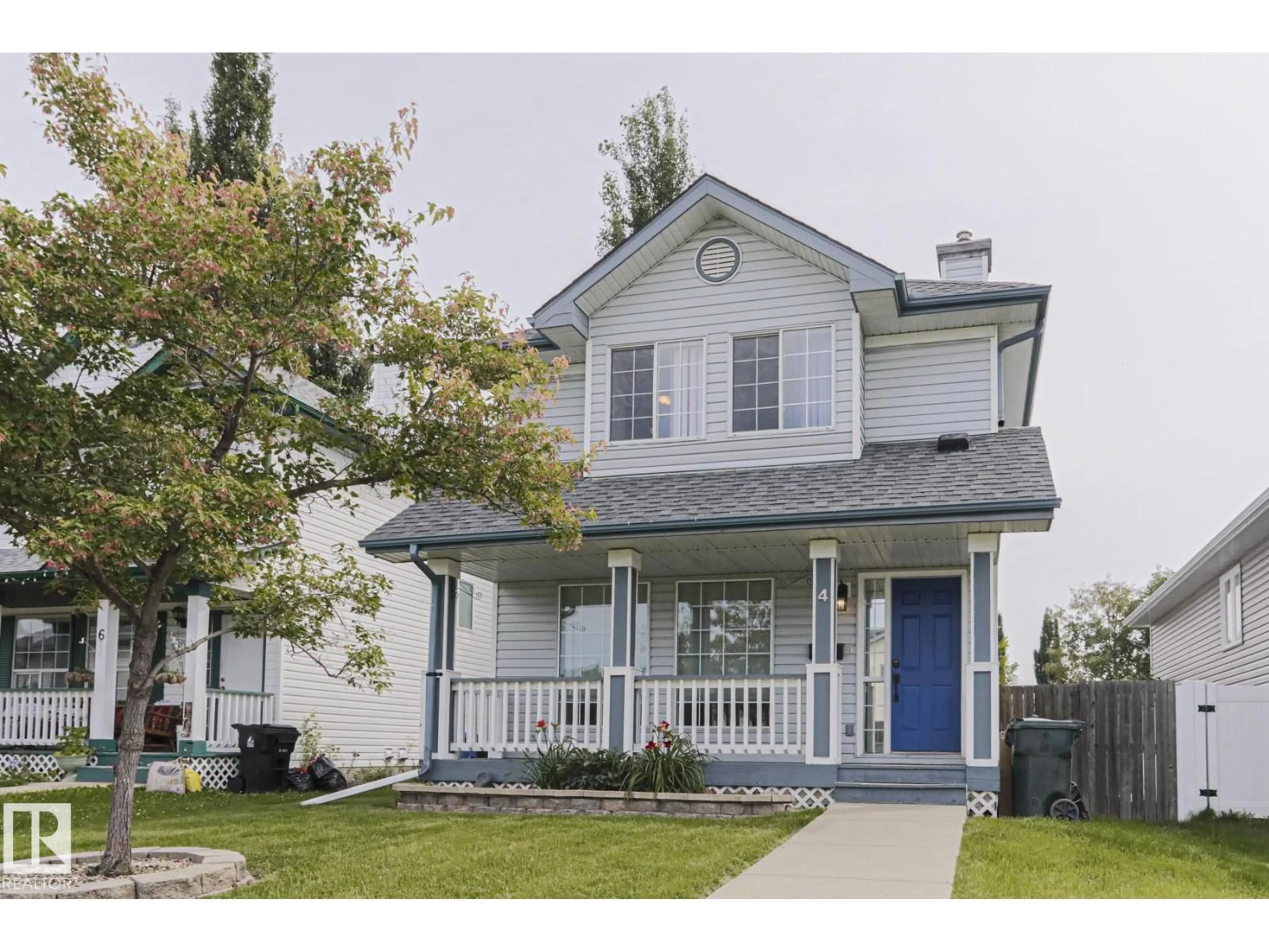 Home with vinyl exterior material, street for 4 LANDSDOWNE DR, Spruce Grove Alberta T7X3Y4
