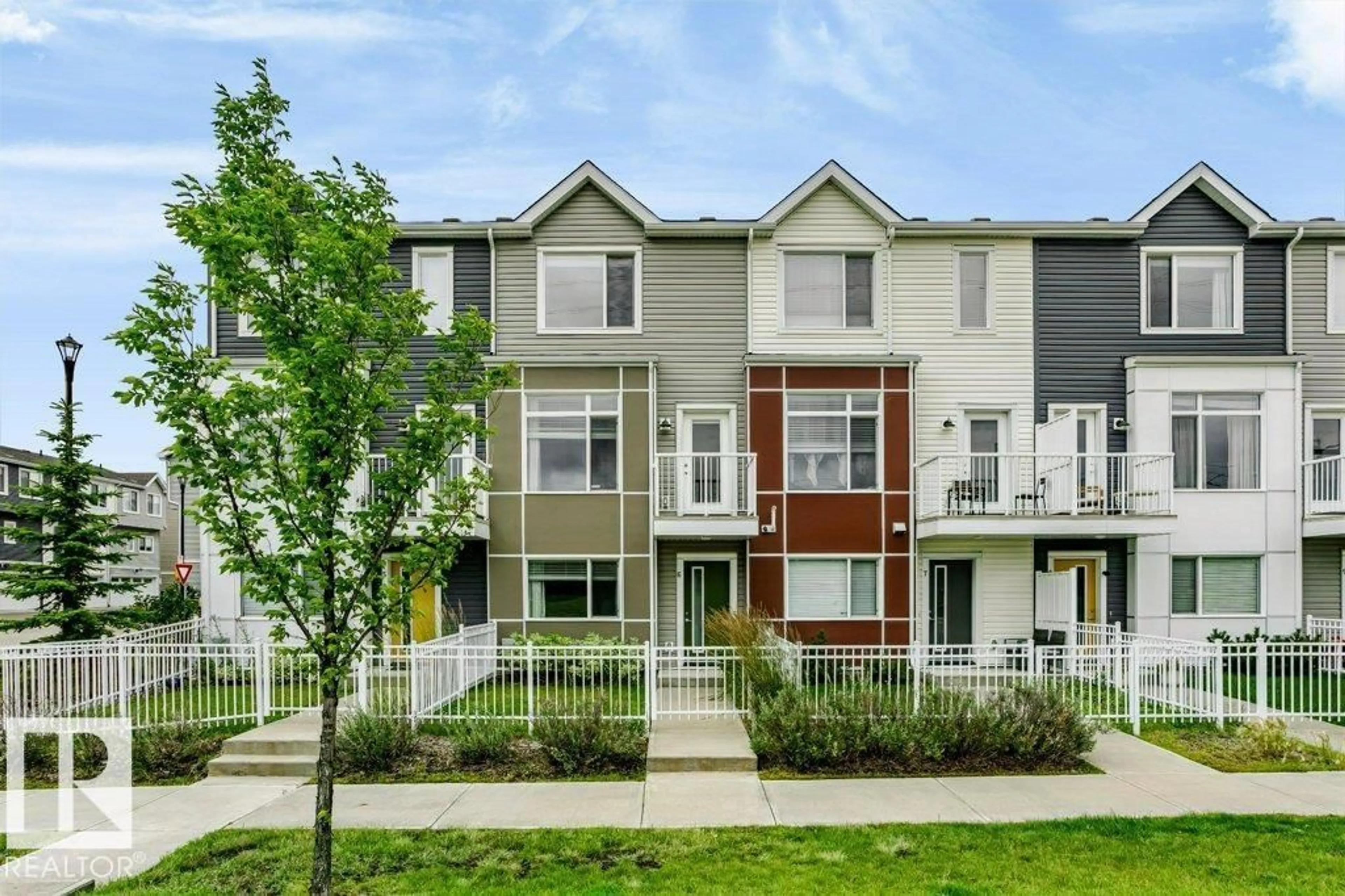 Home with vinyl exterior material, street for #6 - 215 SADDLEBACK RD, Edmonton Alberta T6J5T6