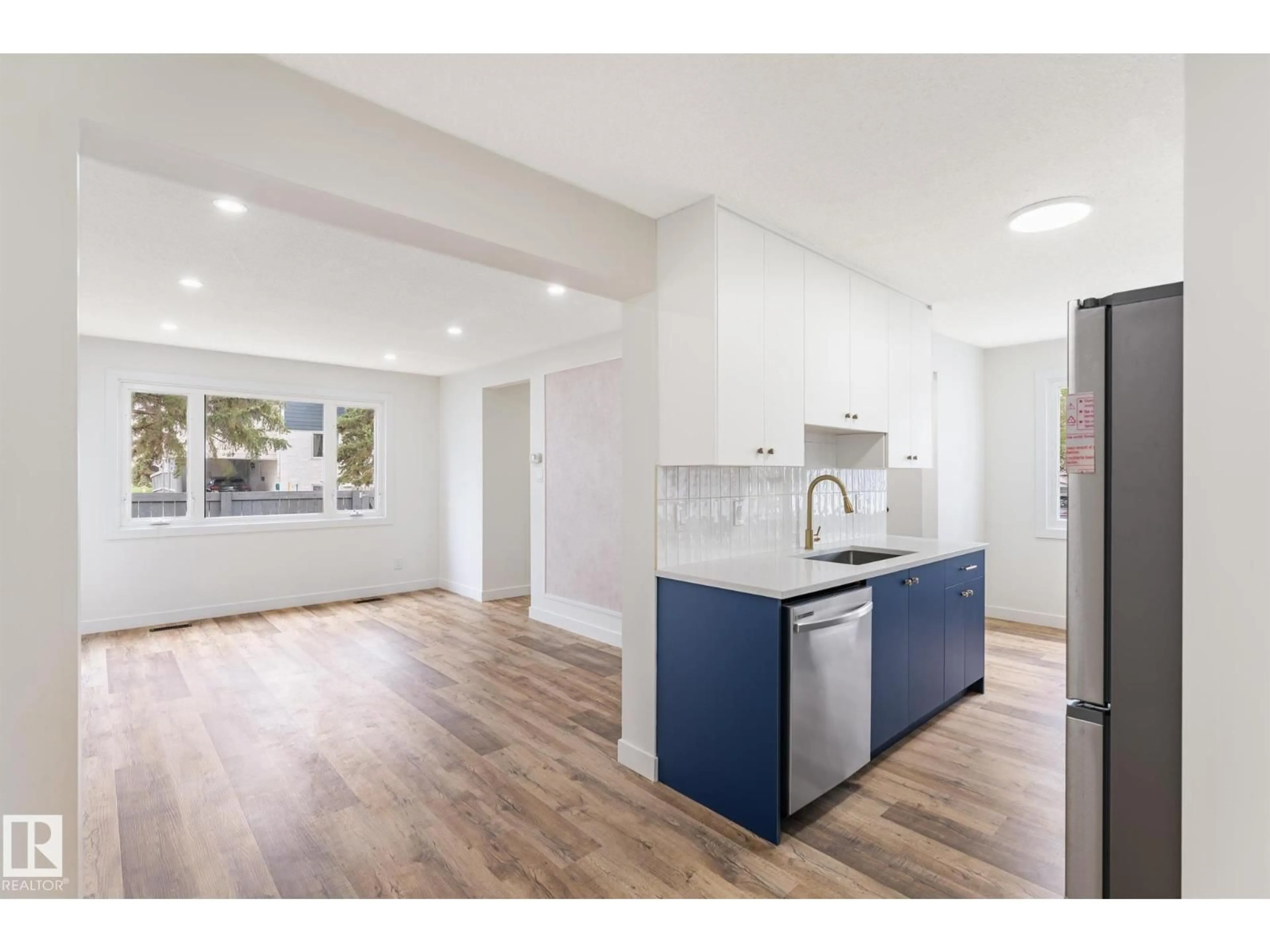 Standard kitchen, unknown for NW - 224 CALLINGWOOD TWO TW, Edmonton Alberta T5T1A3