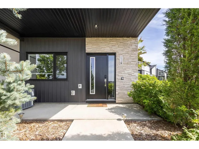 1119 KESWICK DR, Edmonton 2