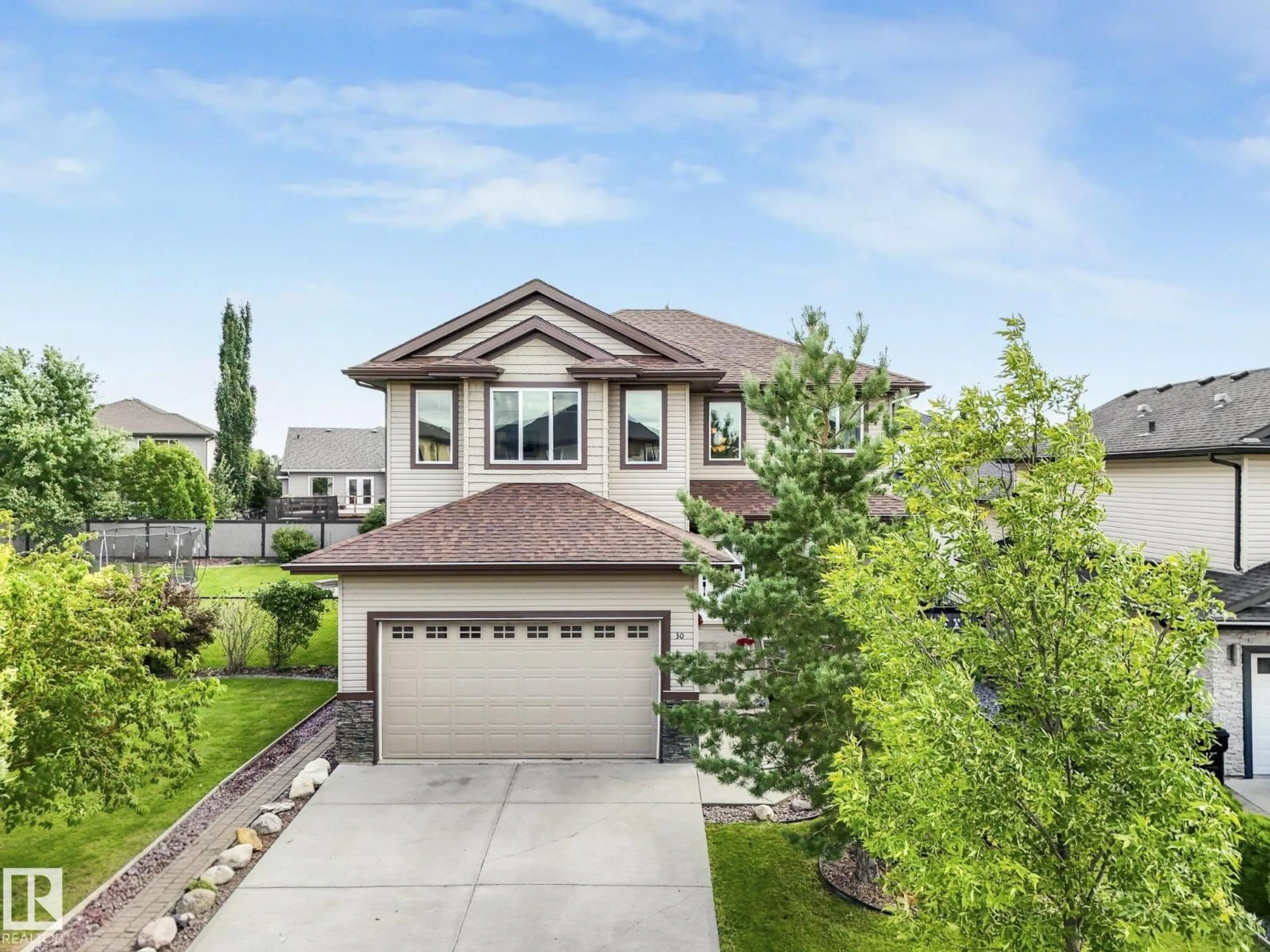 A pic from outside/outdoor area/front of a property/back of a property/a pic from drone, street for 30 SHOREWOOD CR, Leduc Alberta T9E0K9