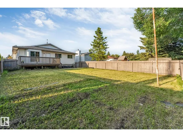 4511 25 AV, Edmonton 4