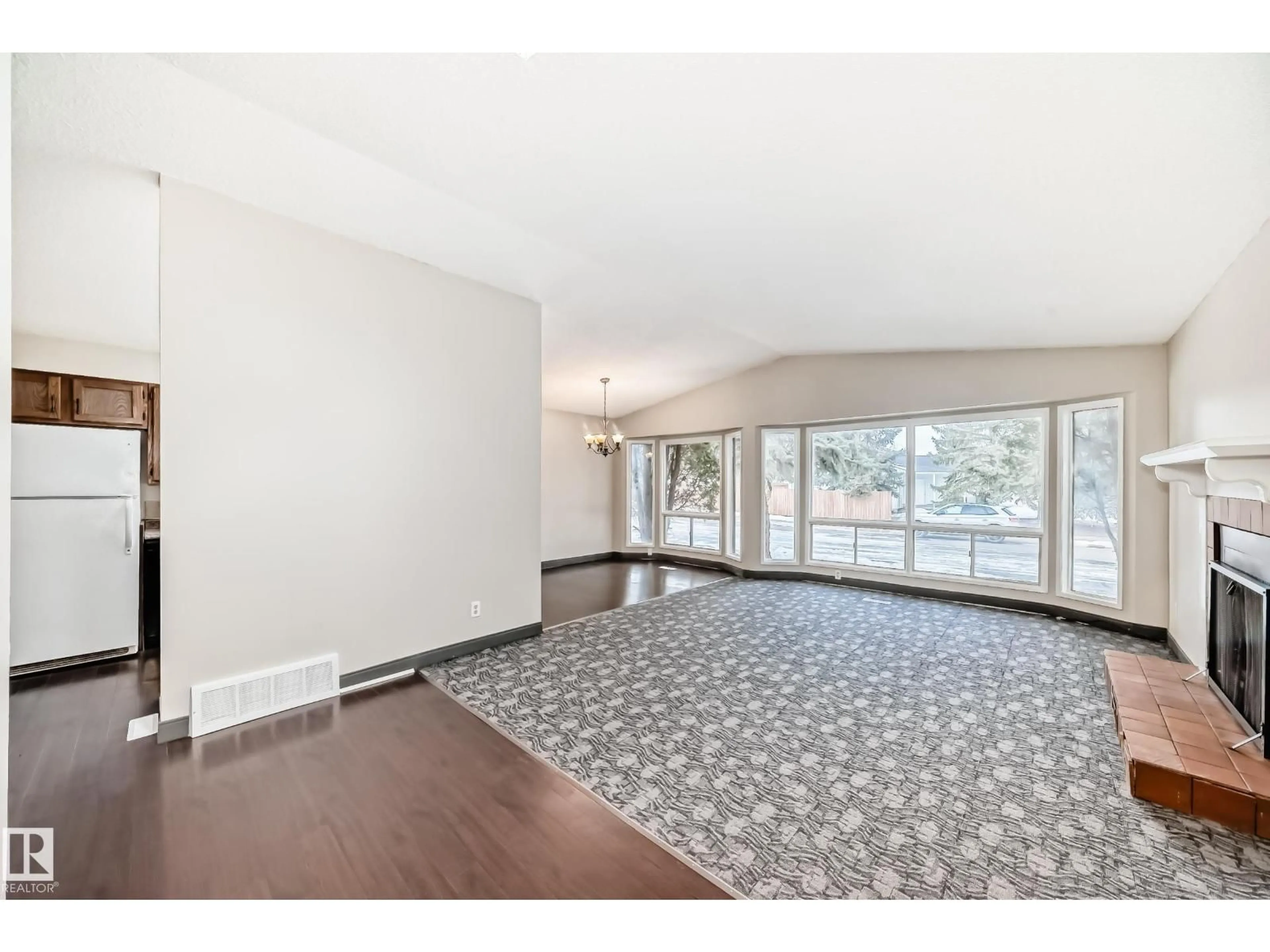 Unknown for 8516 190 ST, Edmonton Alberta T5T4Z9