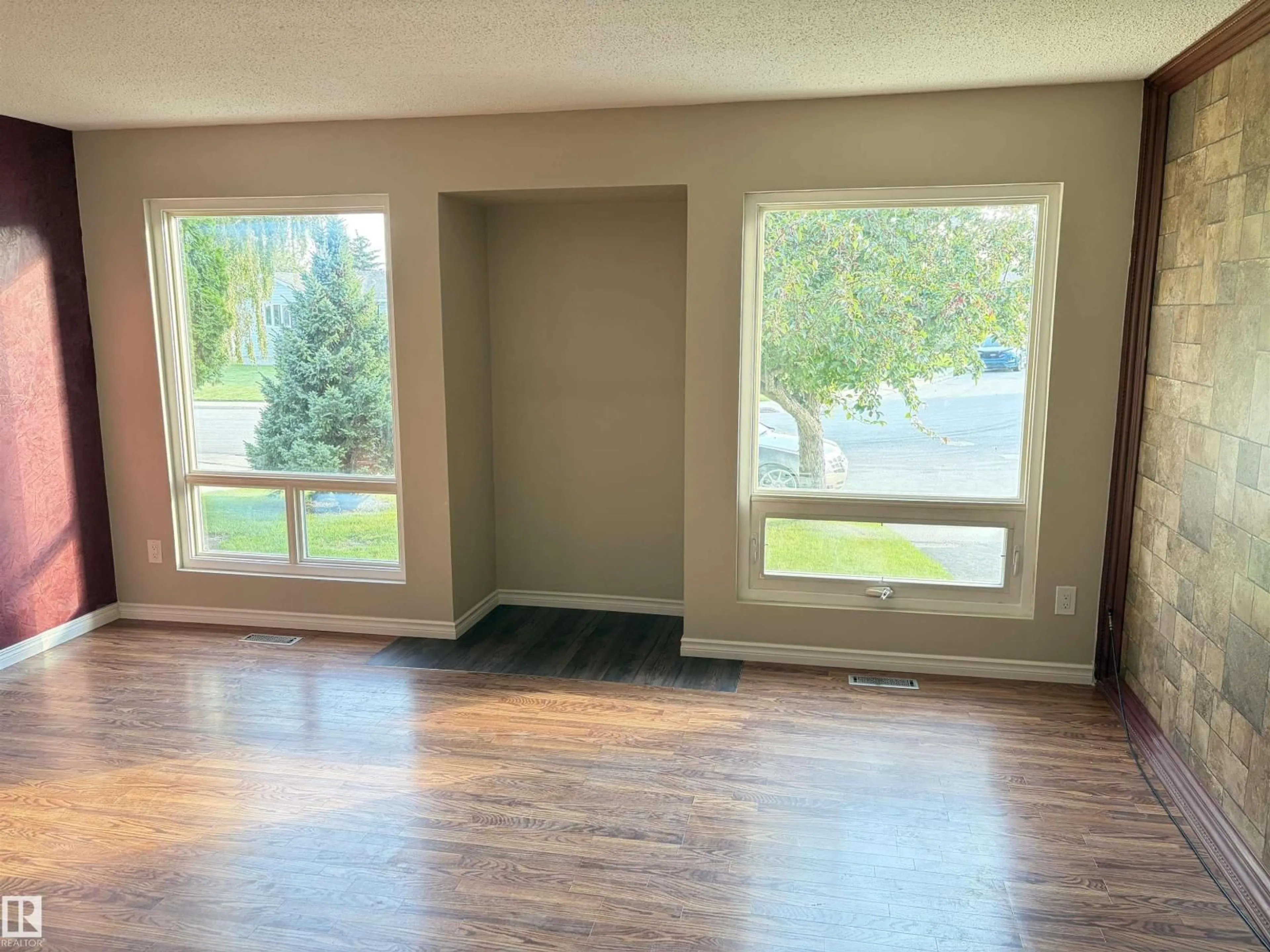 A pic of a room for NW - 13831 23 ST, Edmonton Alberta T5Y1C1