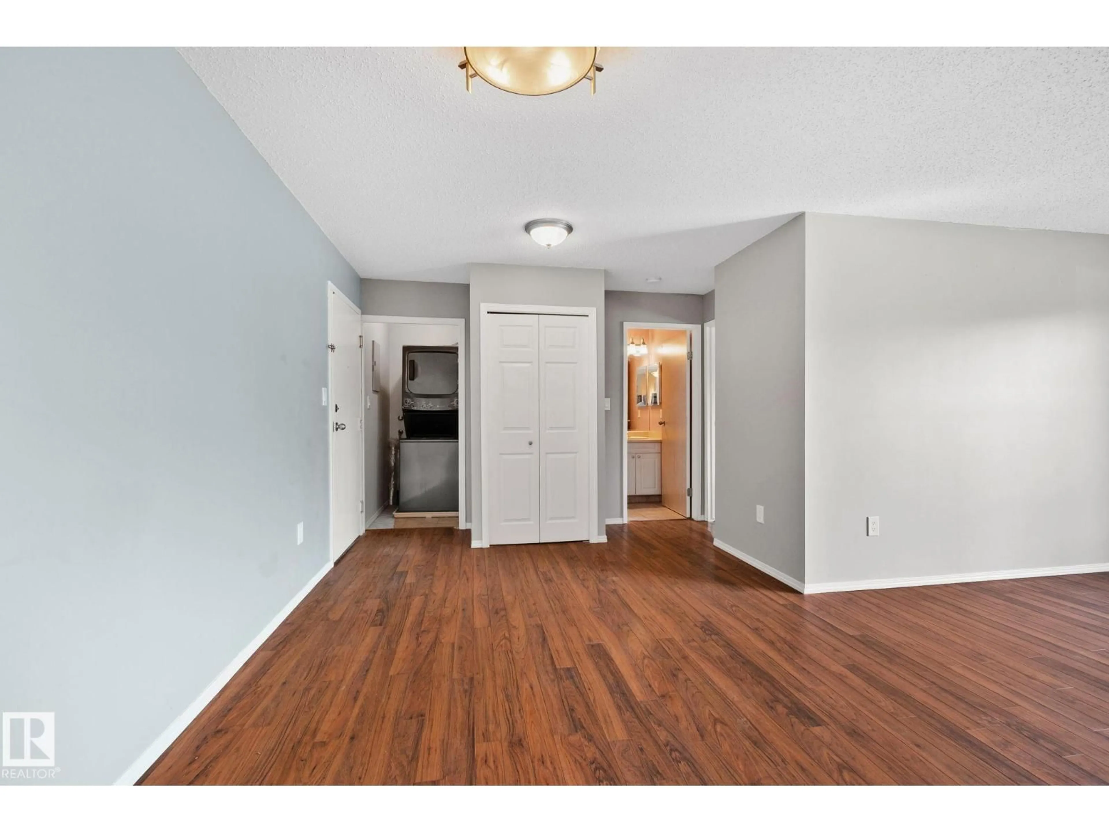 A pic of a room for #210 - 2508 50 ST, Edmonton Alberta T6L6X9