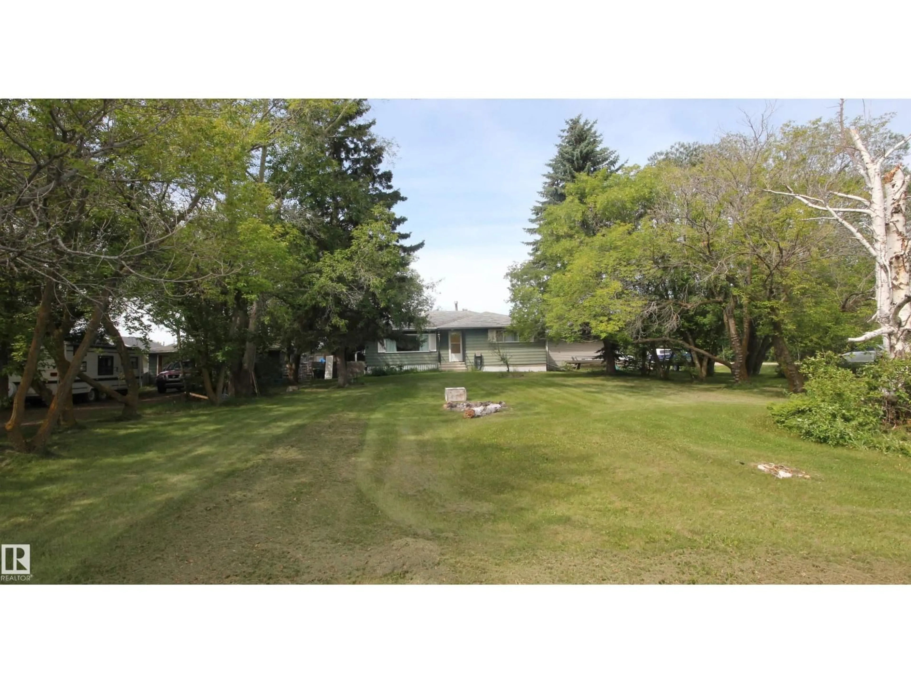 A pic from outside/outdoor area/front of a property/back of a property/a pic from drone, water/lake/river/ocean view for 272 PAQUIN ST, Cardiff Alberta T8R2G5