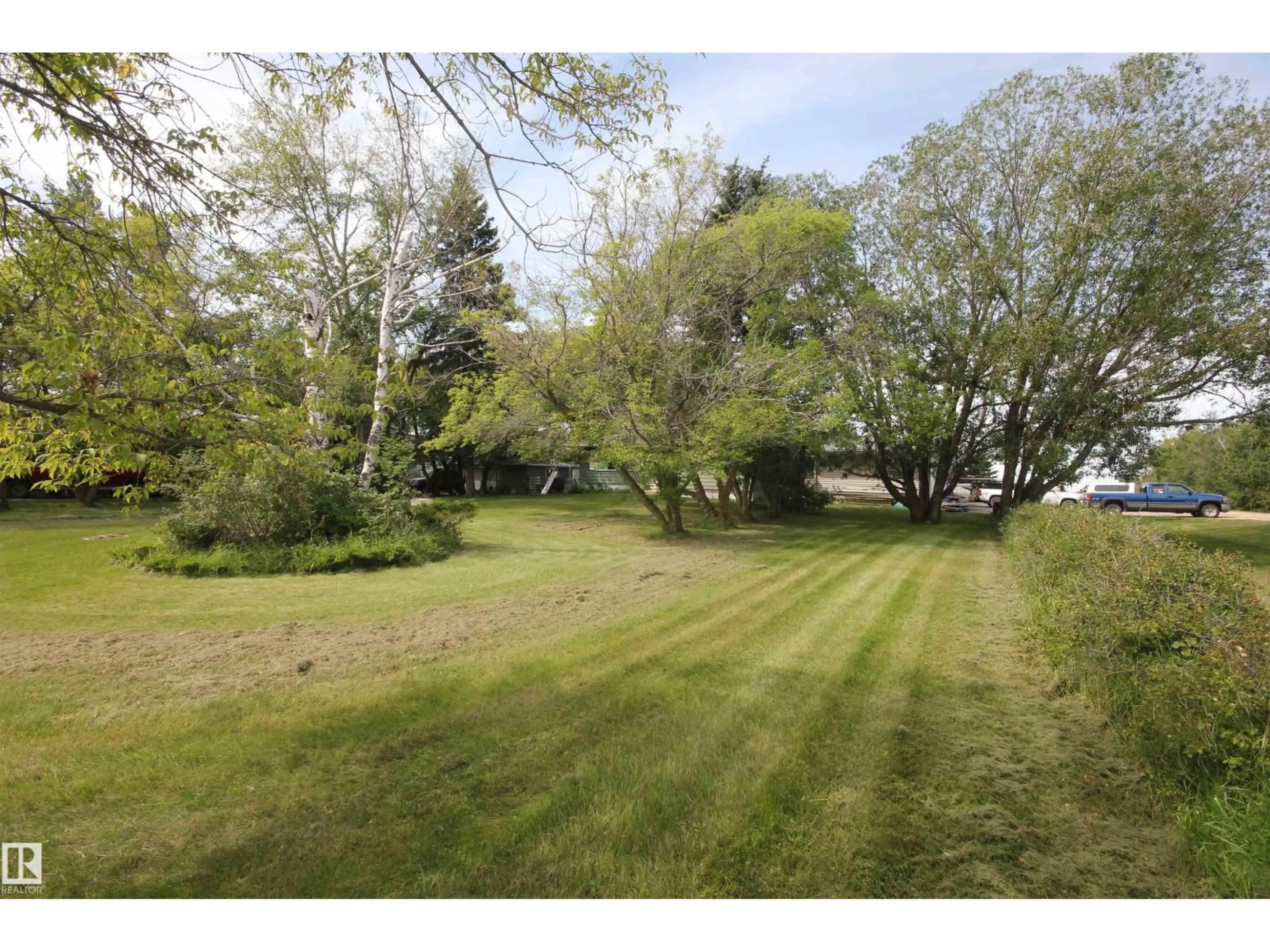 A pic from outside/outdoor area/front of a property/back of a property/a pic from drone, water/lake/river/ocean view for 272 PAQUIN ST, Cardiff Alberta T8R2G5