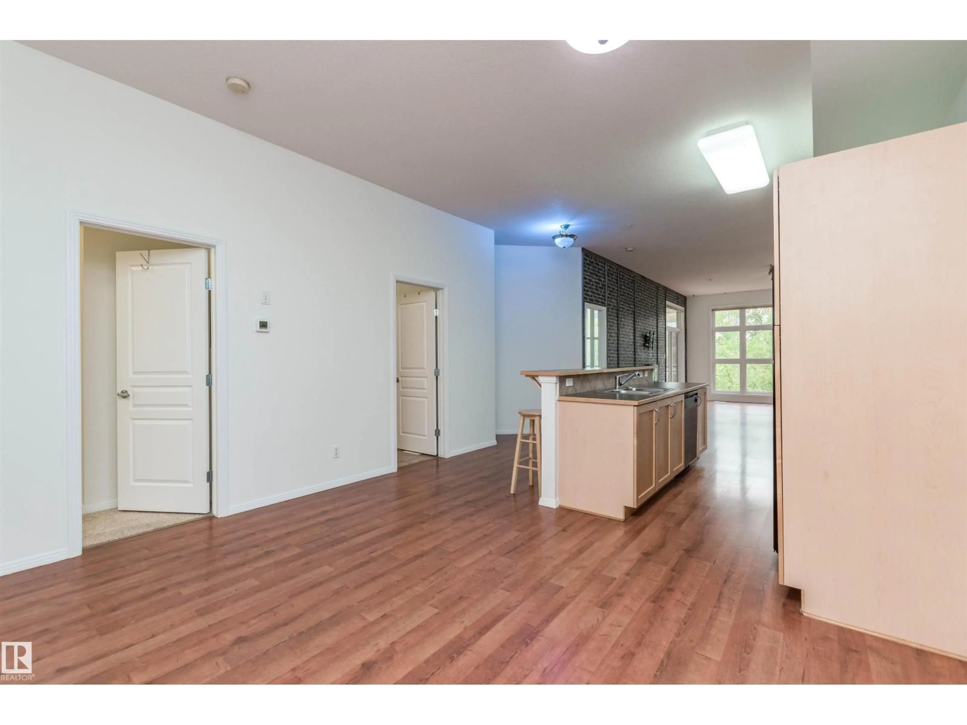 Unknown for #321 - 10407 122 ST, Edmonton Alberta T5N4B8